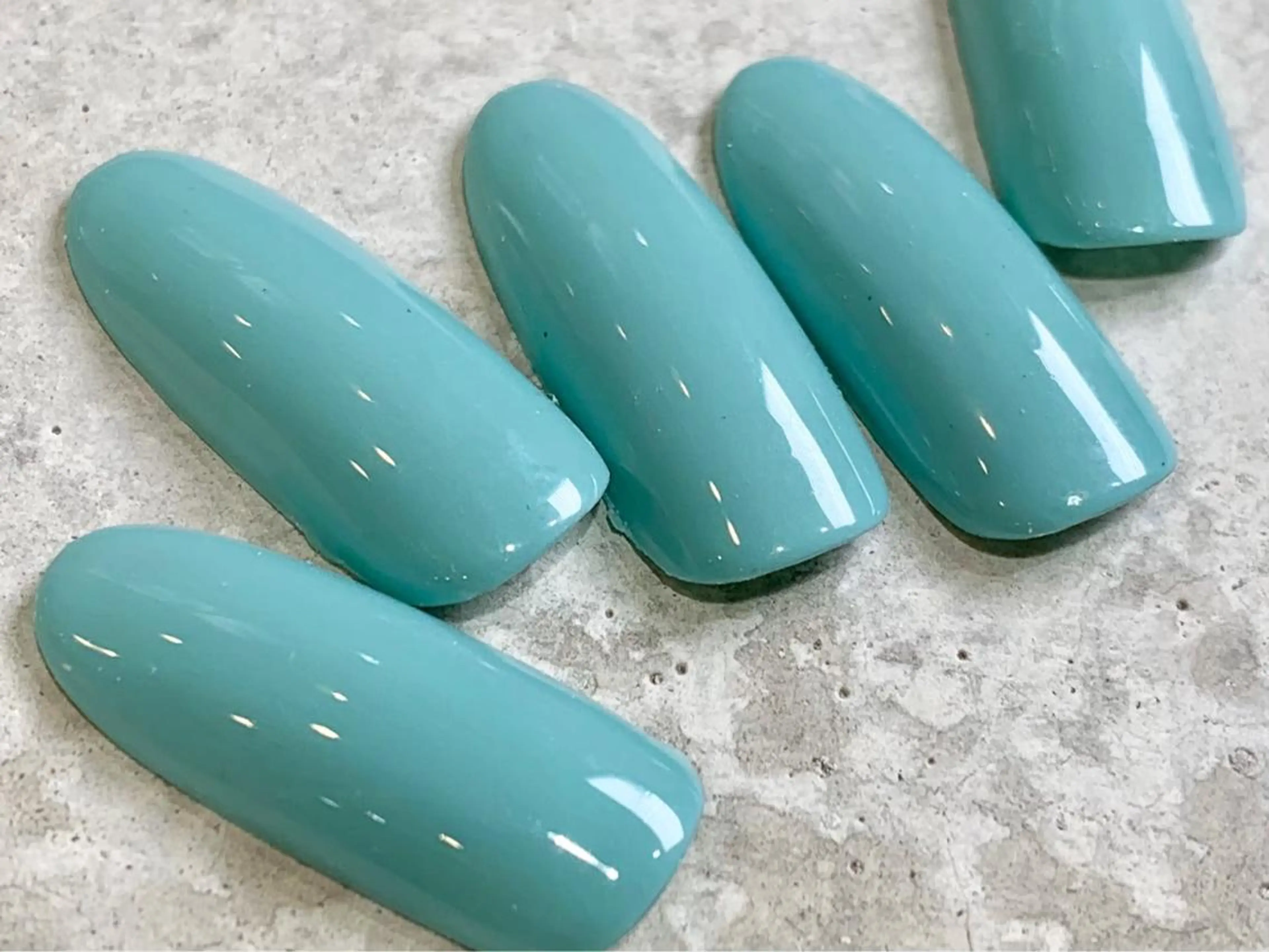 【新規】【ハンド】【ジェルネイル】ワンカラー・ラメグラデーション／初回オフ無料･ケア別途の写真