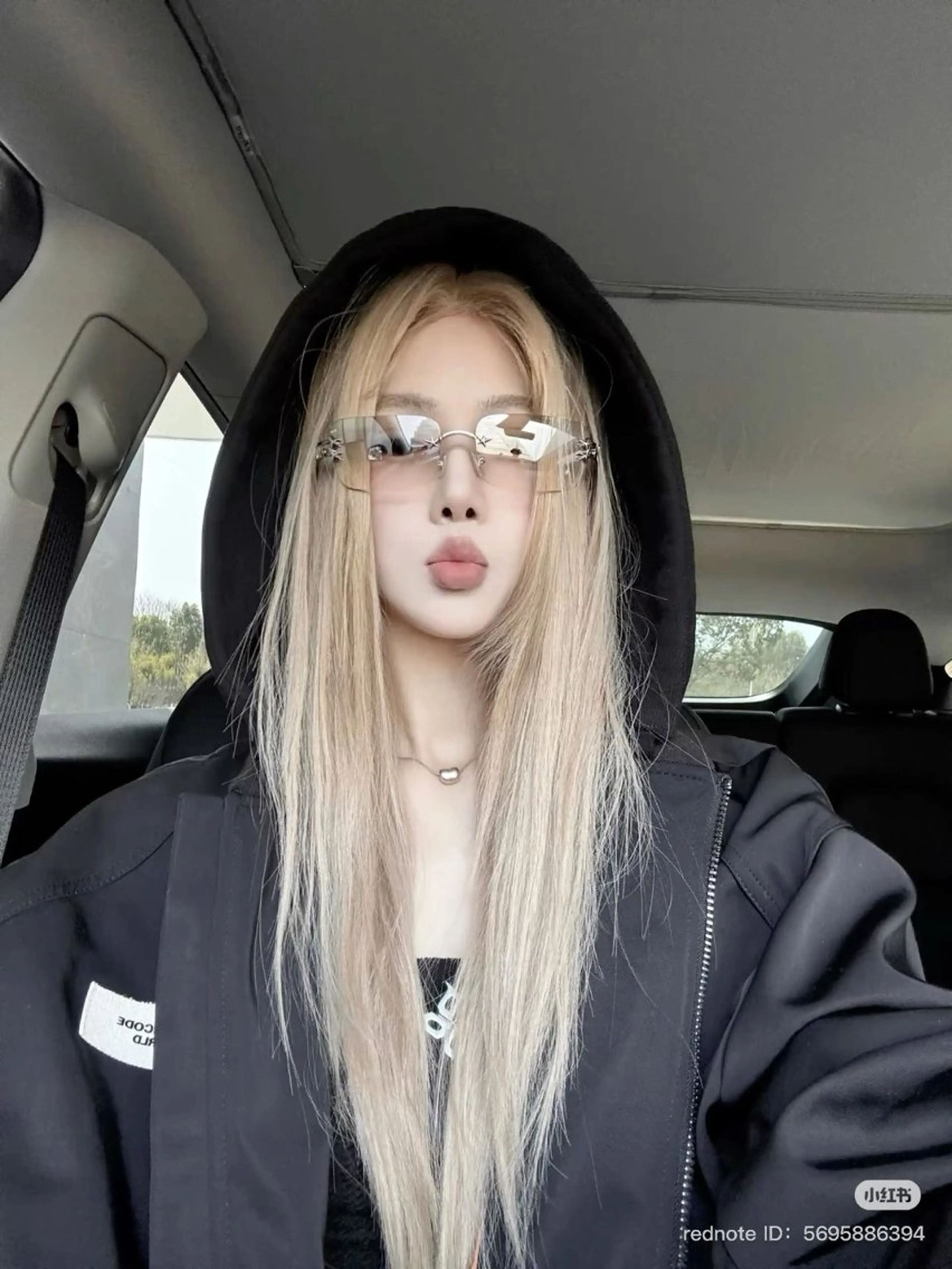 ロング ハイライト 髪質改善 ロング ヘアカラー トリートメント 透明感ハイトーンヘア 🎀ririka🎀のヘアスタイル