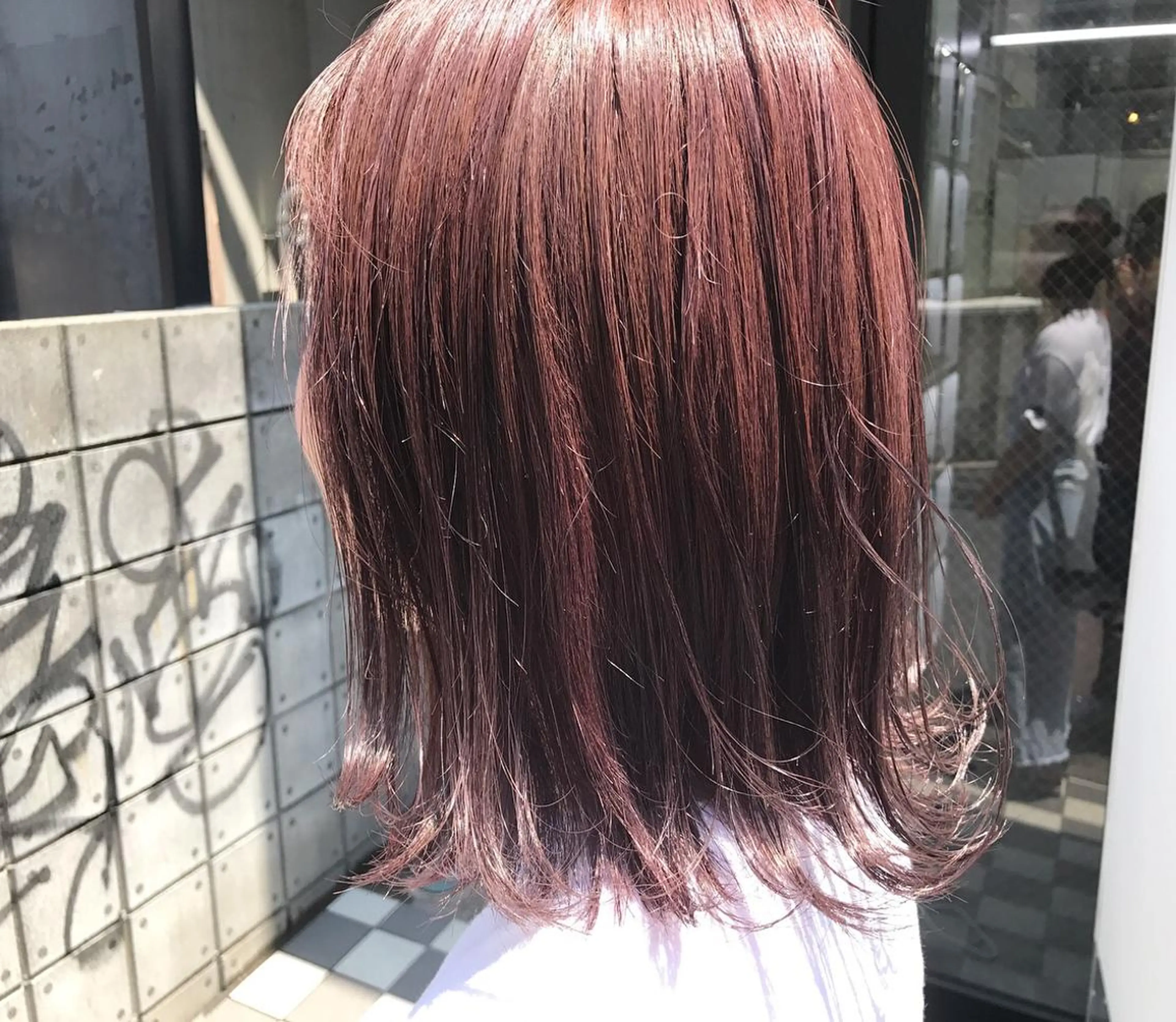 ミディアム カラー アッシュ ブリーチ ピンクカラー ピンクアッシュ 透明感カラー× レイヤーカット✨高梨のヘアスタイル