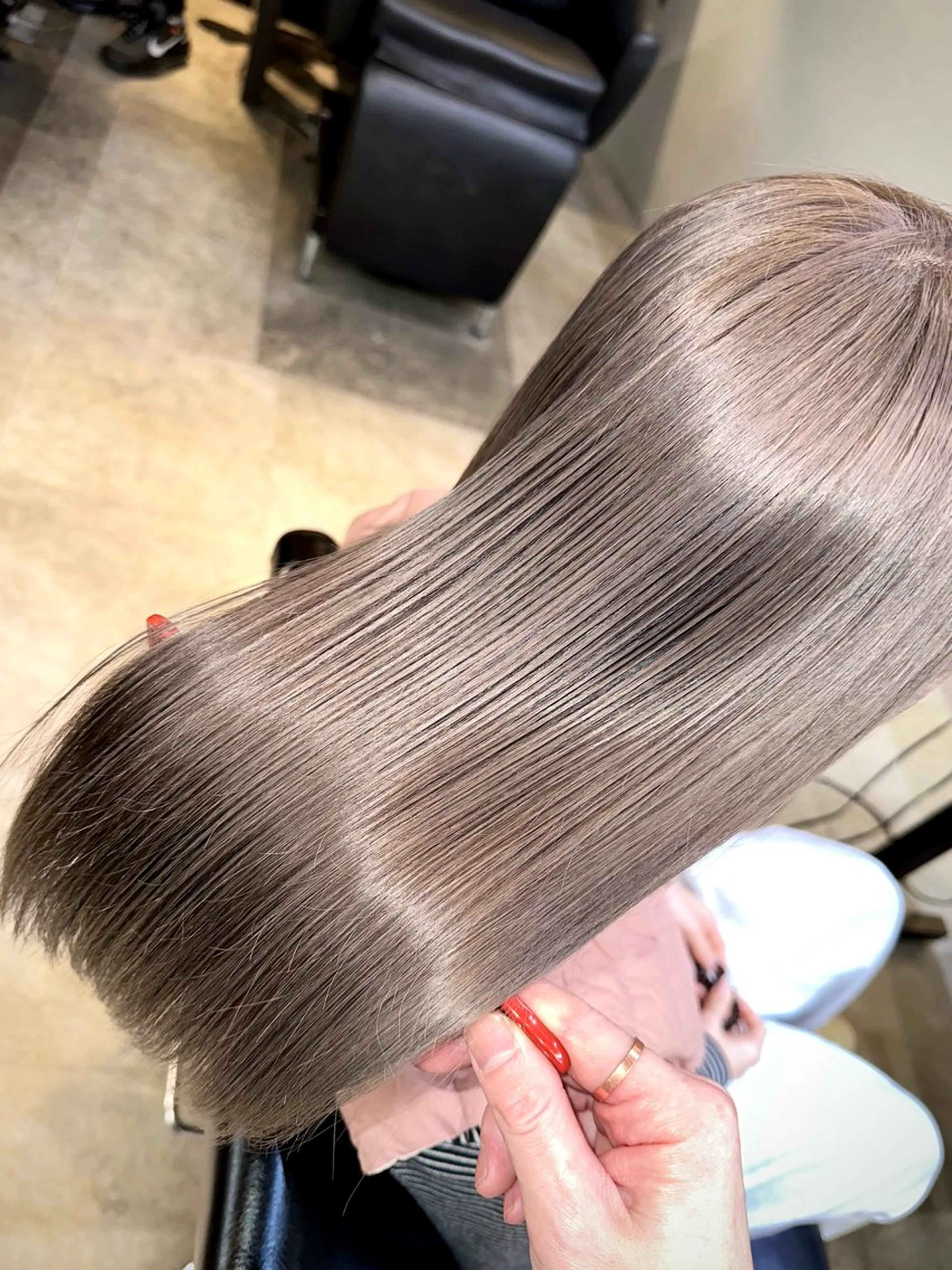 セミロング カラー 髪質改善 トリートメント 髪質改善特化サロン ICONIQ天神店のヘアスタイル