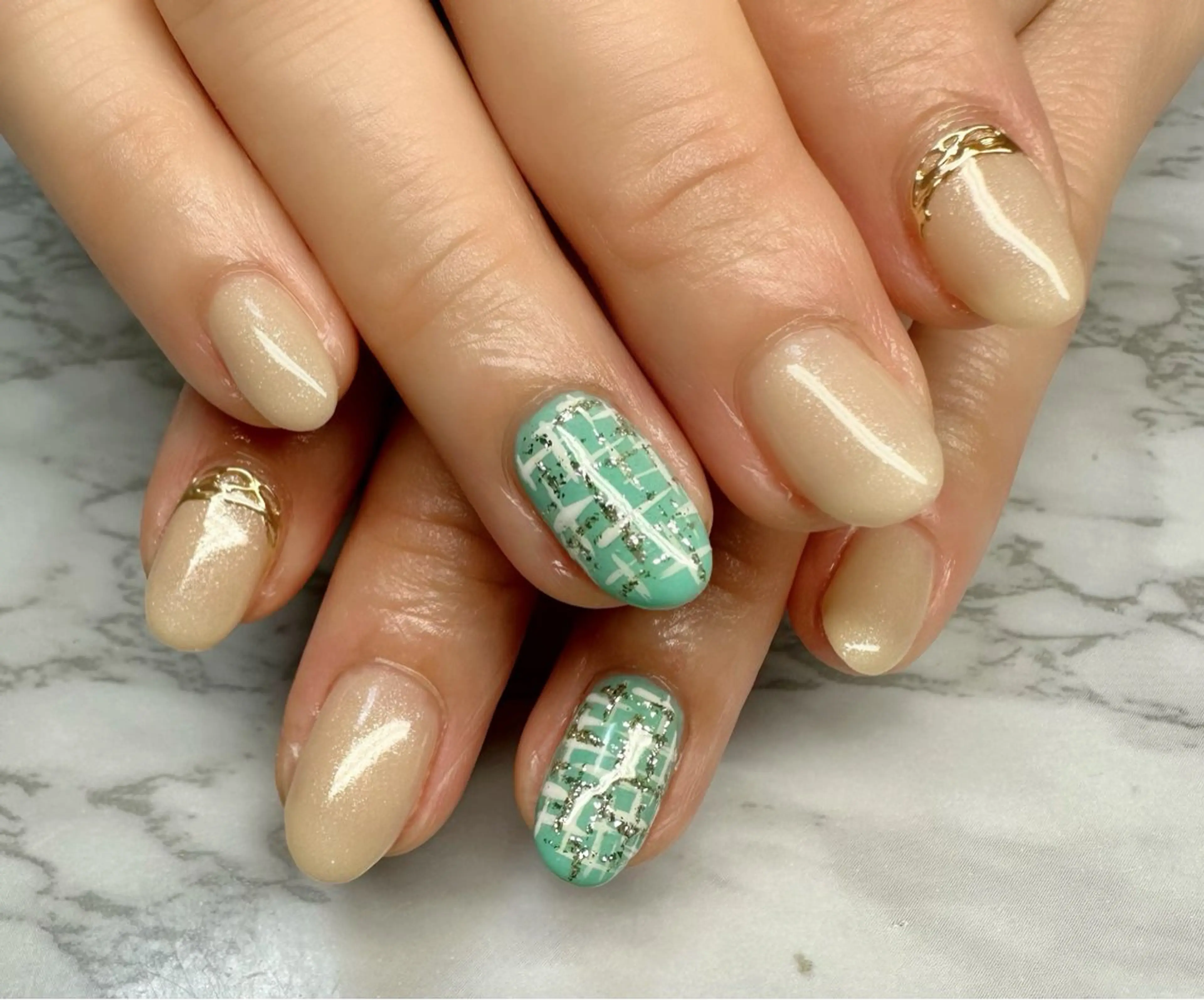 ネイル アートネイル ミラーネイル ツイードネイル 冬ネイル クリスマス M.N_ nailのネイルデザイン