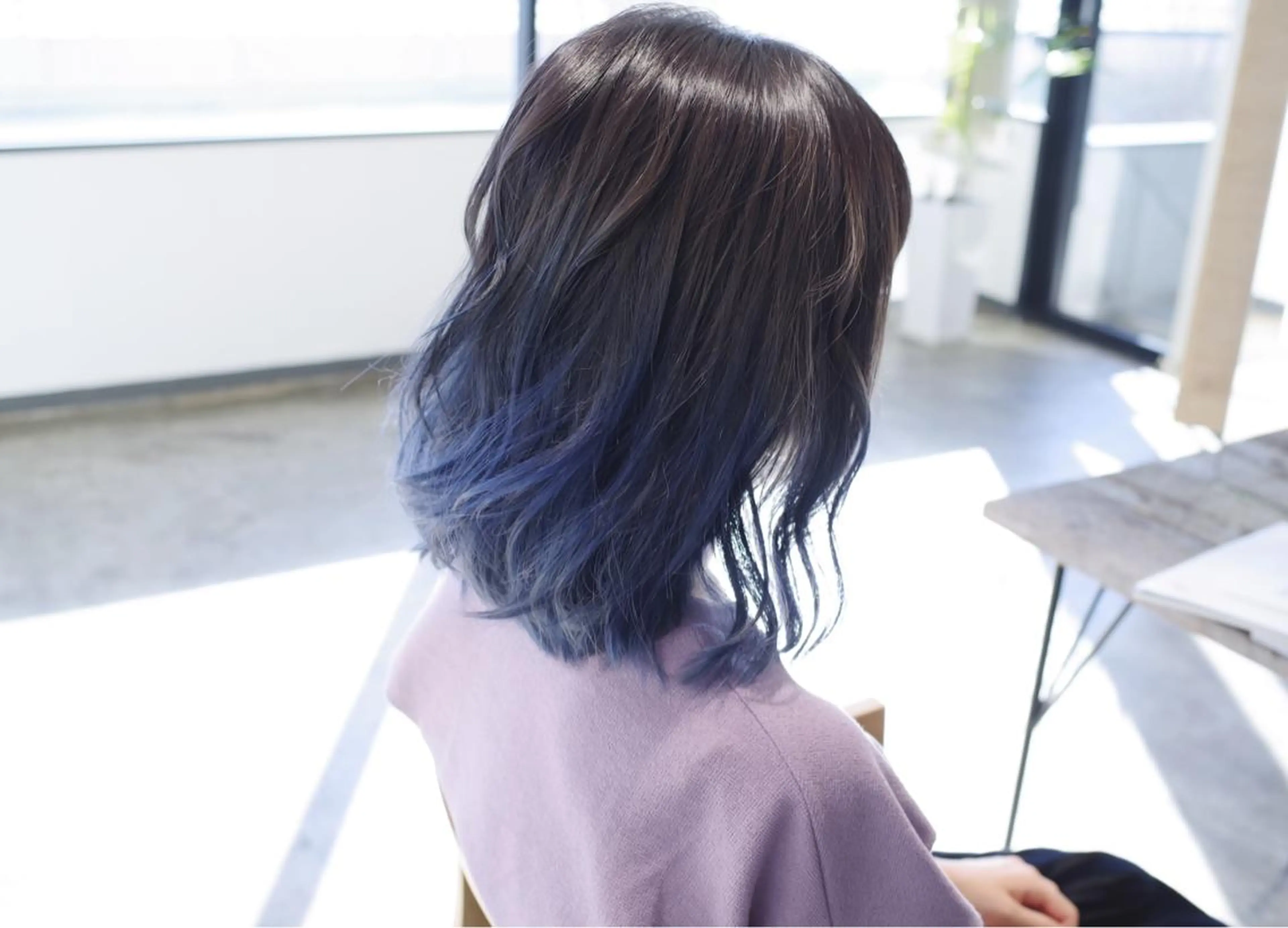 ミディアム カラー クセ毛お悩みの方 四宮桂佑のヘアスタイル