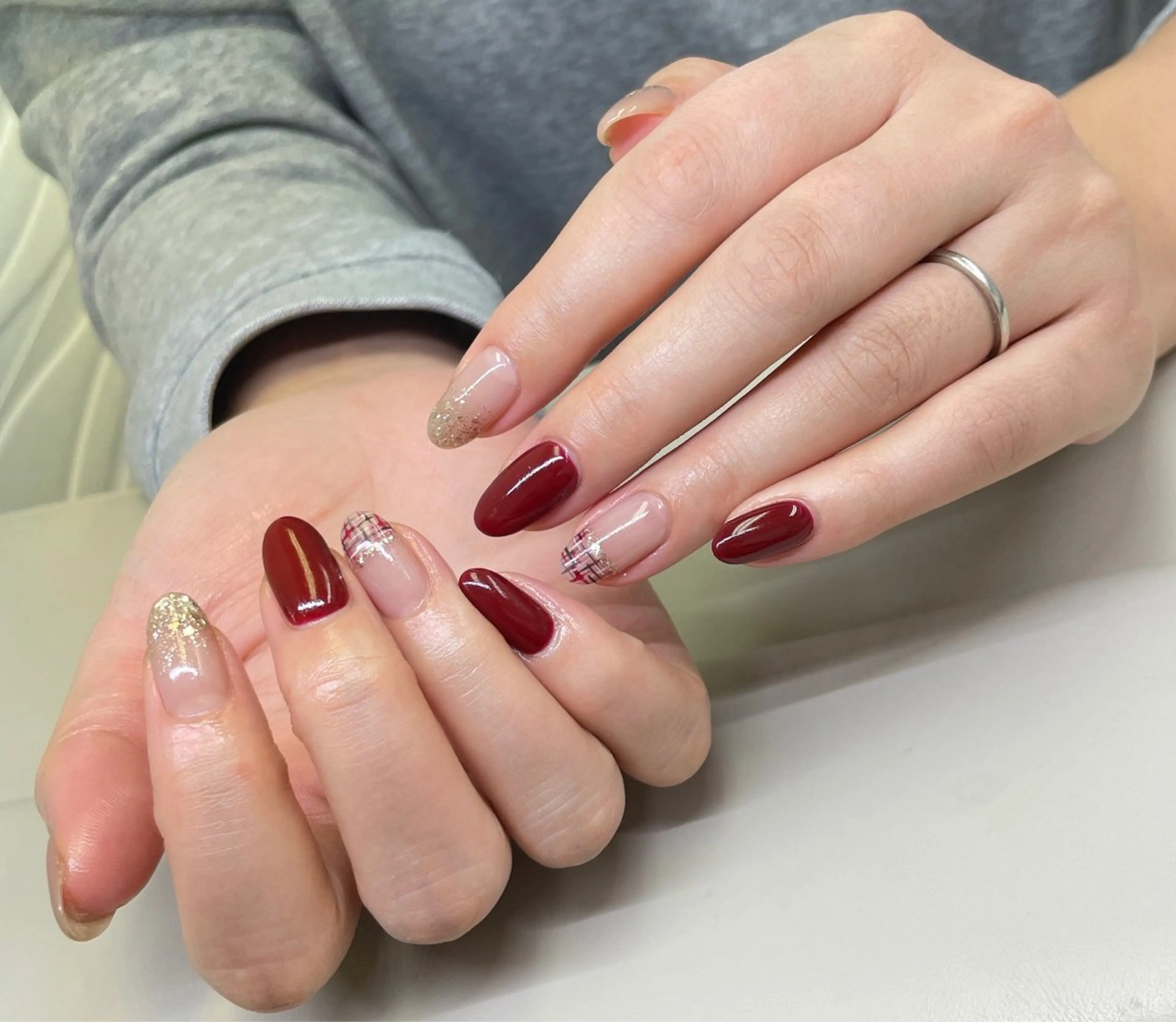 ネイル ハンドネイル AngelChris ビューティーサロンのネイルデザイン