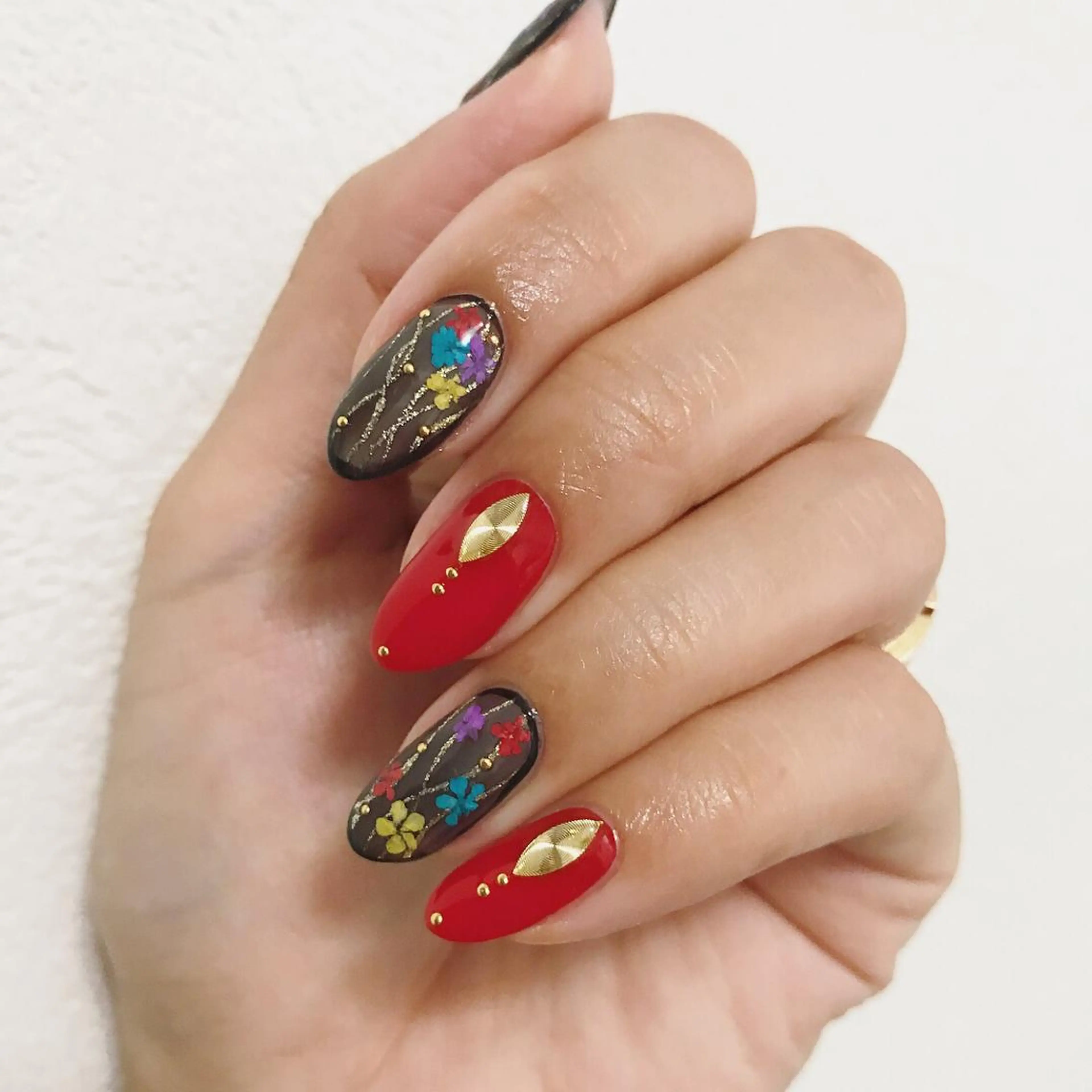 ネイル MiRanda Nail所属・MiRanda 保坂 舞のネイルデザイン