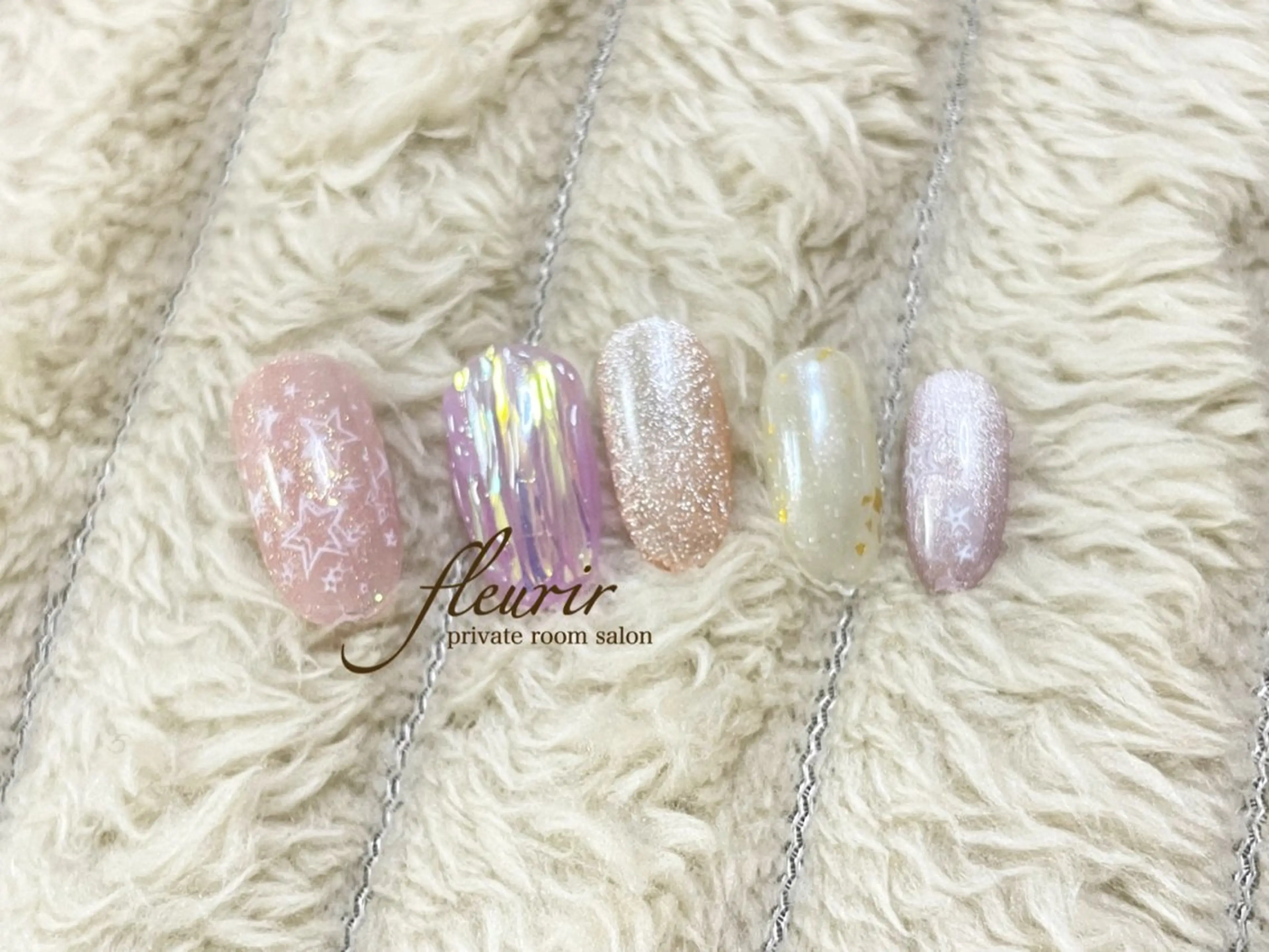 ネイル アートネイル オーロラネイル クリアネイル ゴールド ラメ(グリッター) フルリール 【プライベートサロンのネイルデザイン