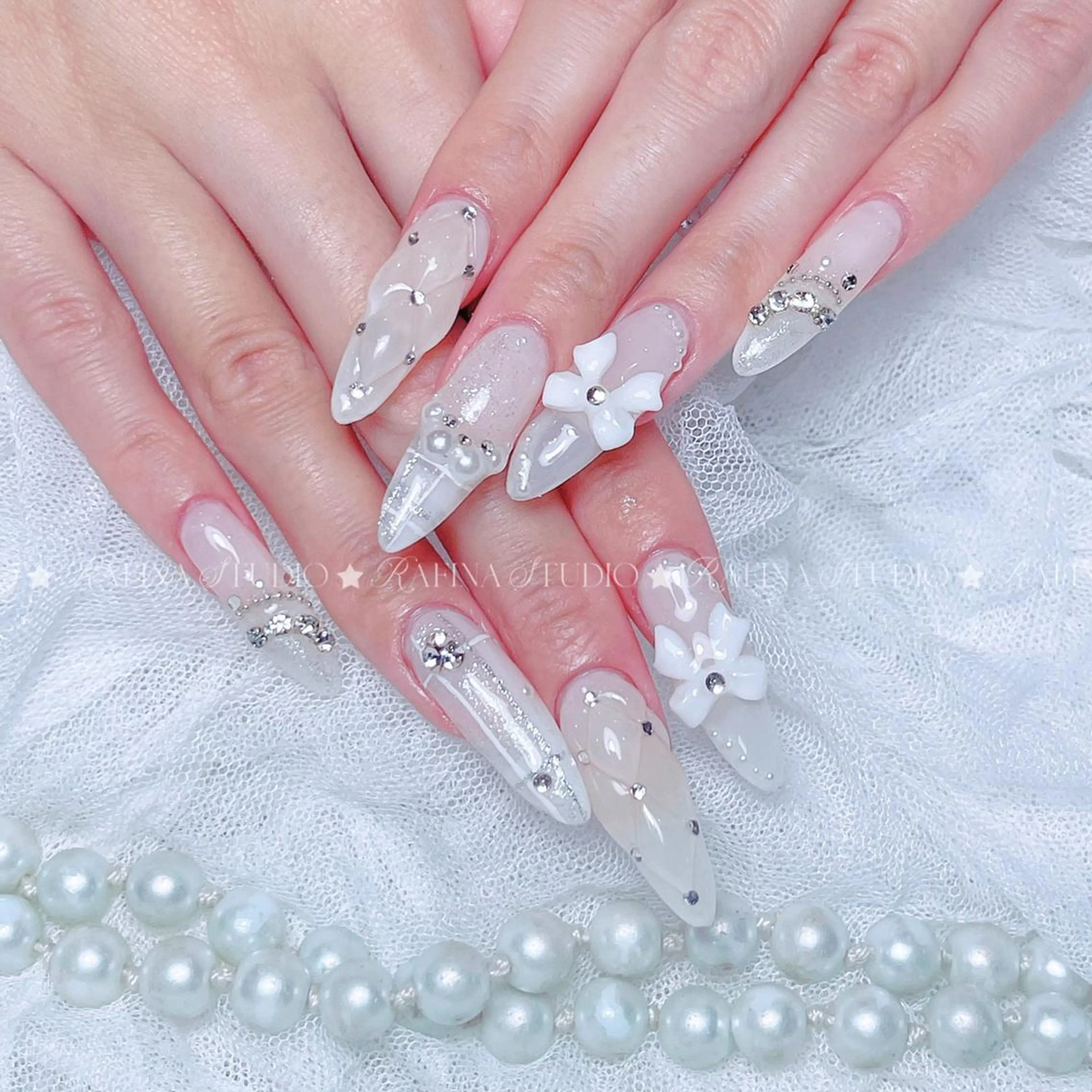 ネイル 玲央 YOYOのネイルデザイン