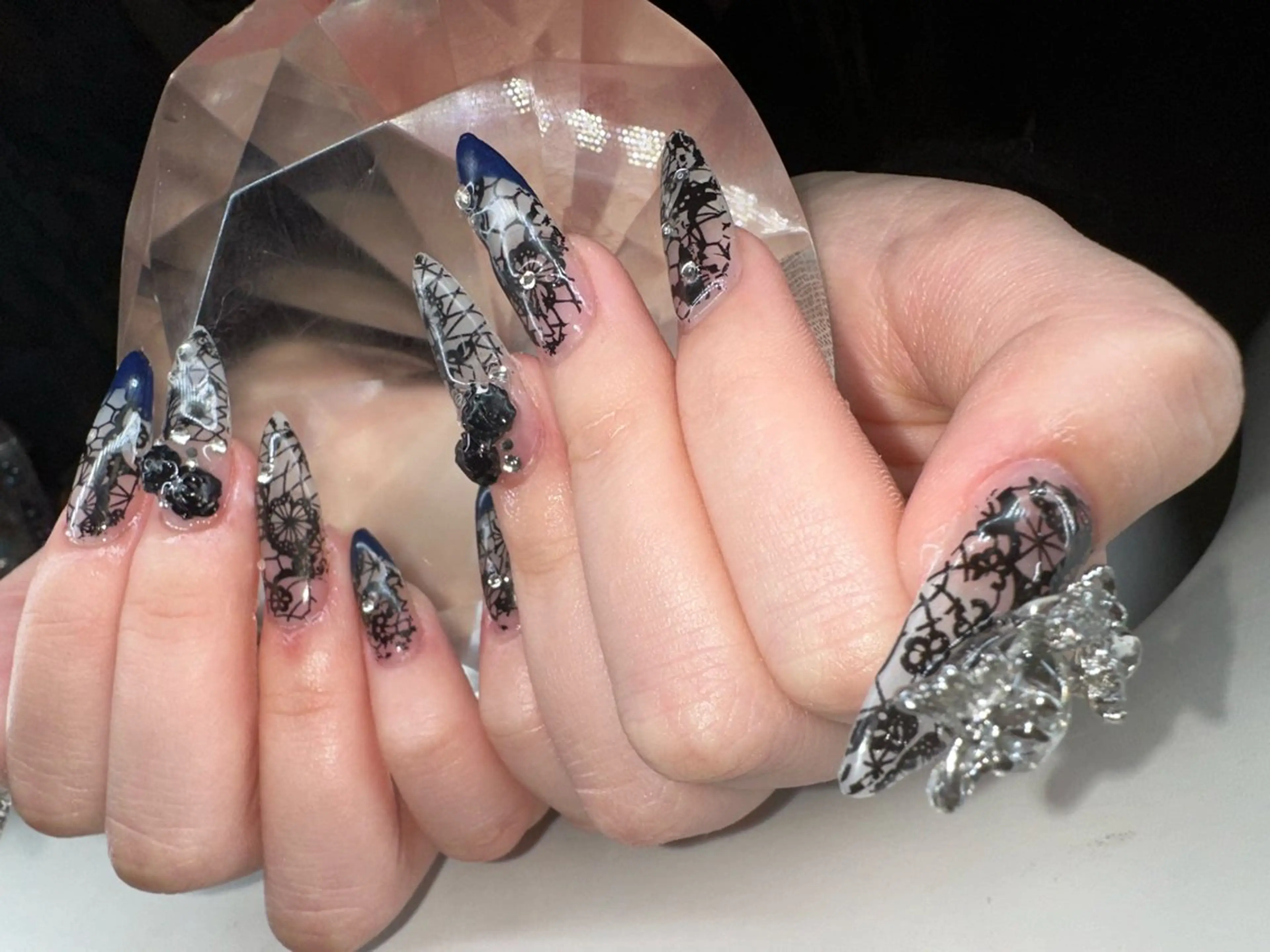 セミロング ハンドネイル YOKOSUKA⚓️ NAILSのネイルデザイン