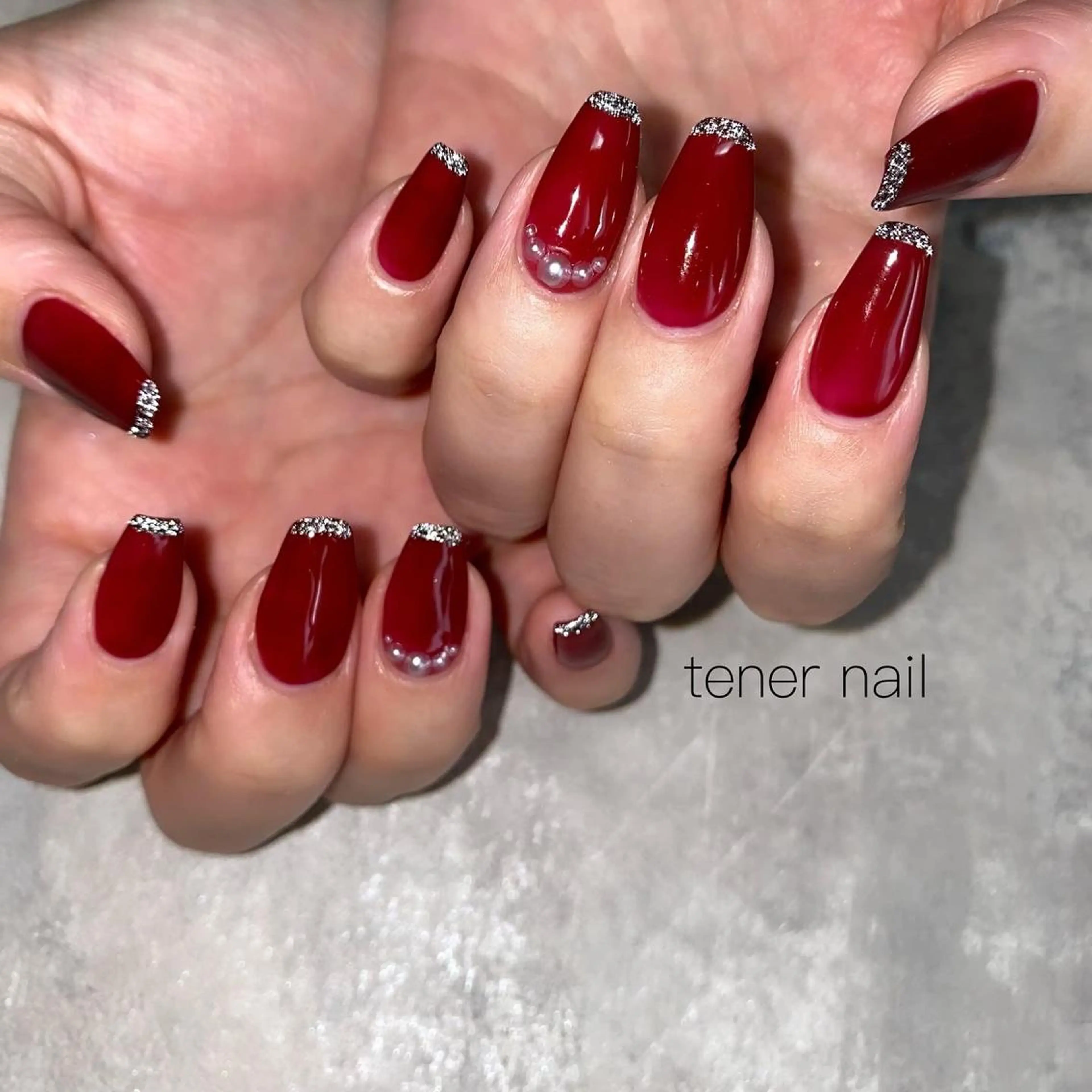 ネイル フラッシュネイル フレンチネイル ラメ(グリッター) tener  nail  テネルネイル所属・テネルネイル tener nailのネイルデザイン