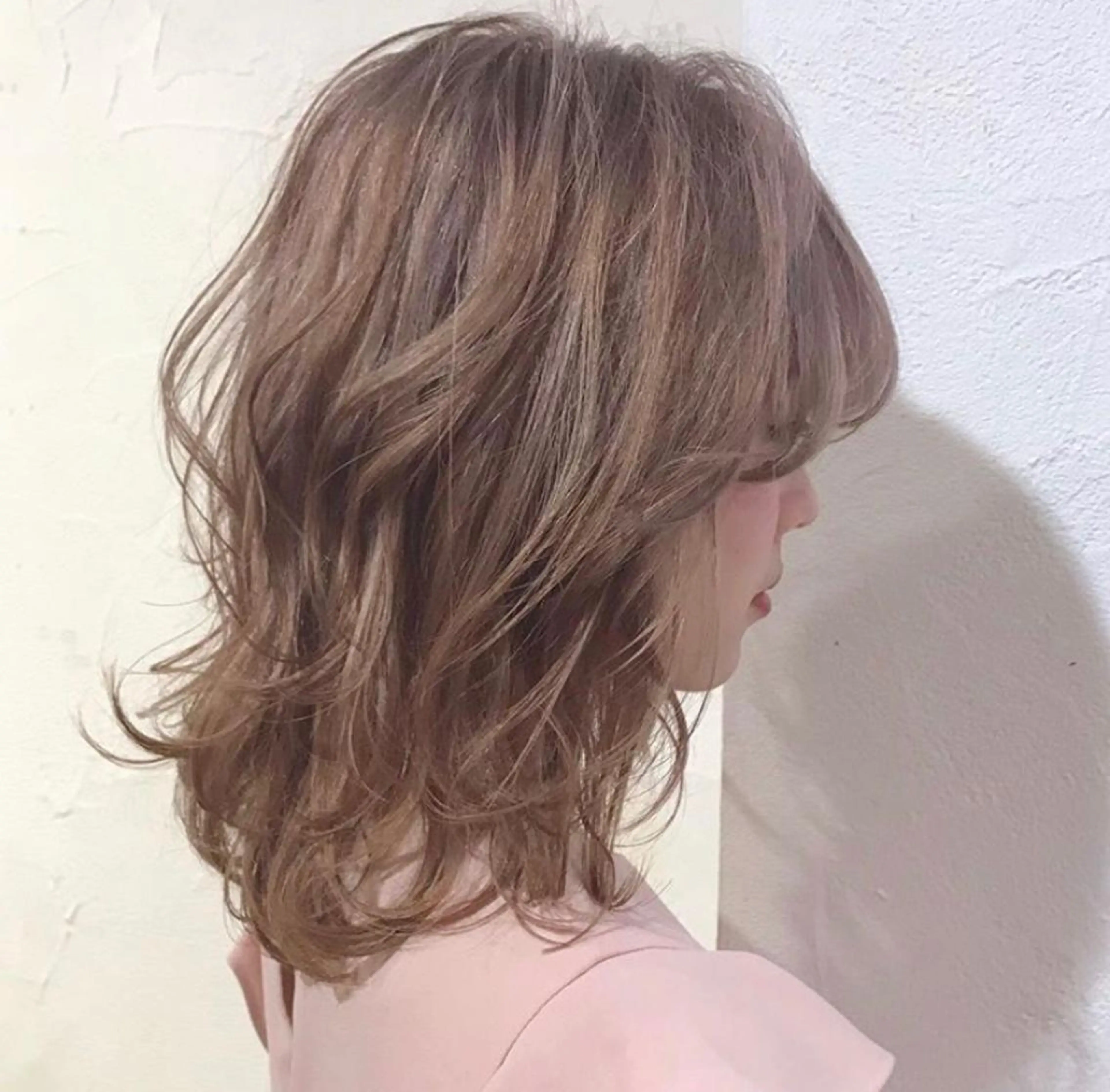 ミディアム カラー ベージュカラー ピンクカラー ピンクベージュ 藤井 貴美子のヘアスタイル