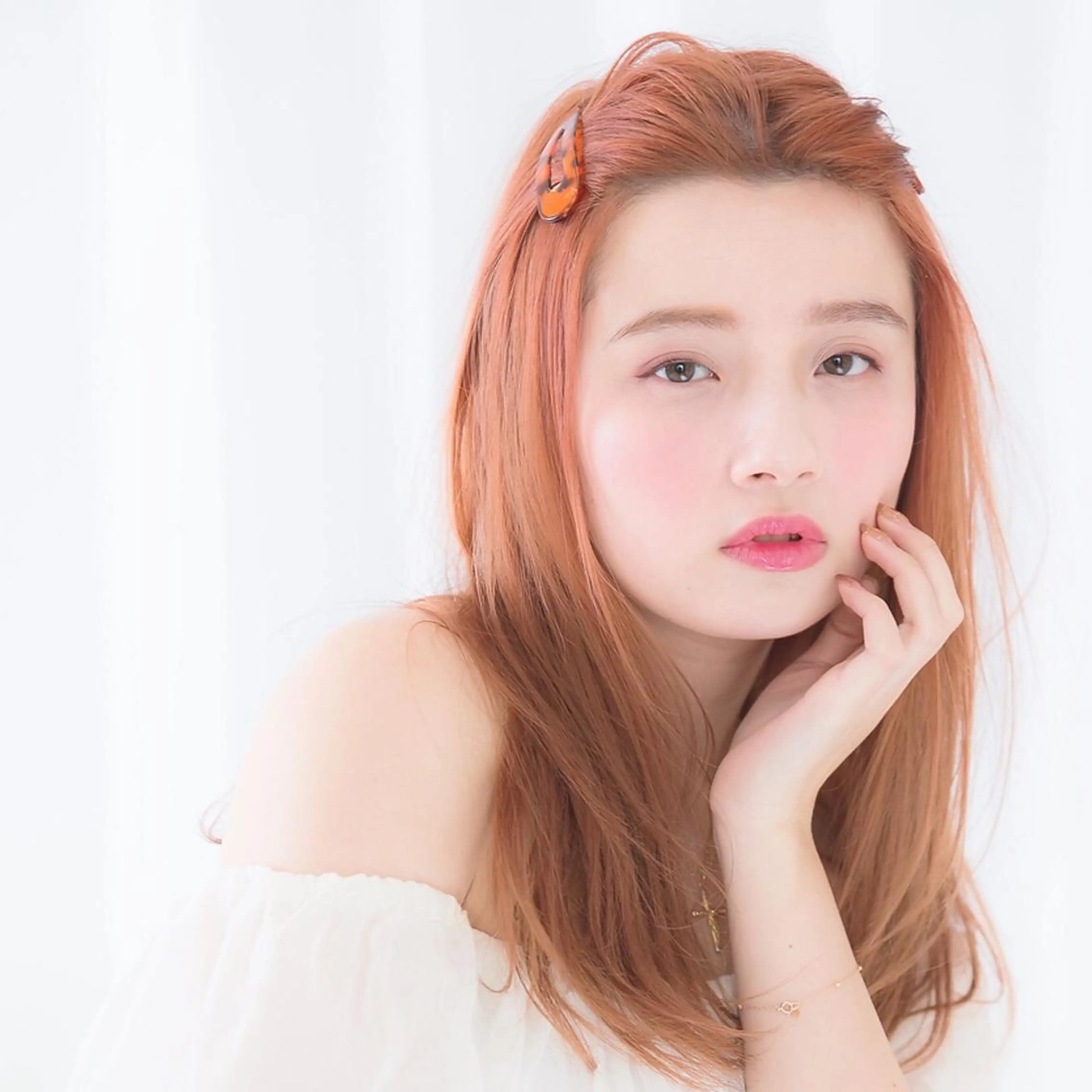 ミディアム カラー ヘアカラー トリートメント ヘアケア特化型サロン newi 京橋のヘアスタイル