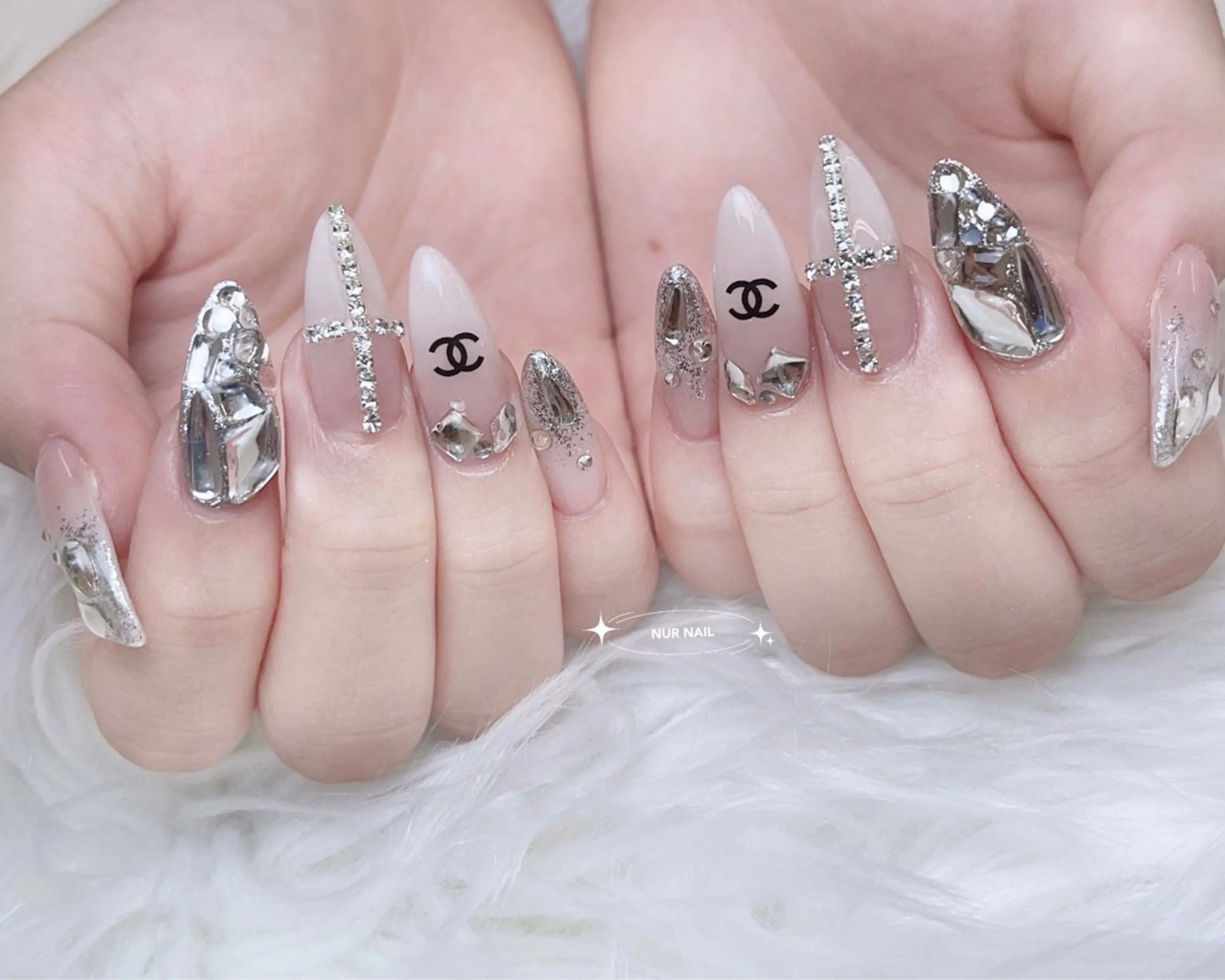 ネイル ハンドネイル ハンドケア RINA 🤍のネイルデザイン