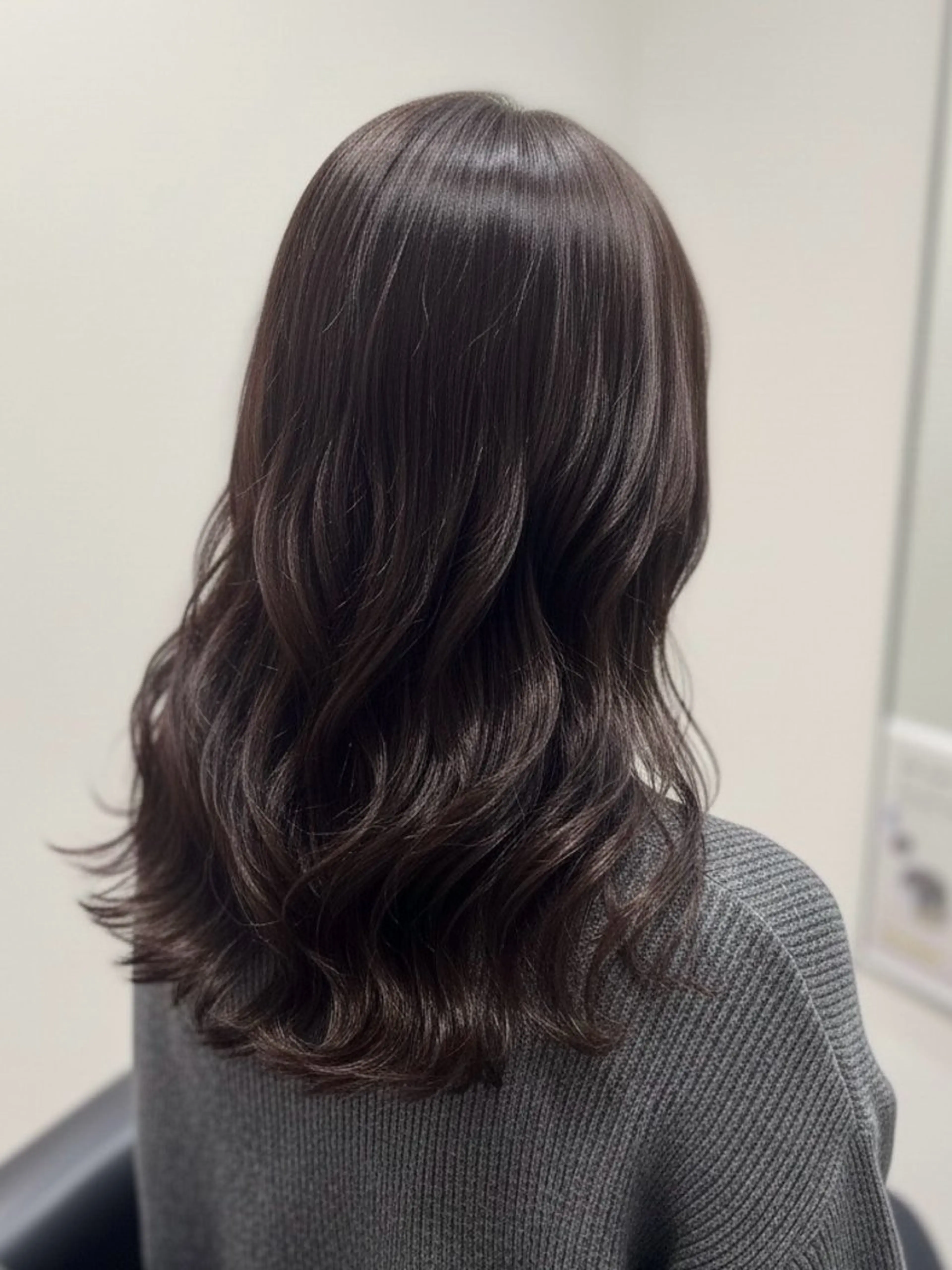 ロング パーマ カット パーマ 韓国レイヤー➰北田 陸斗➰コテ巻きパーマのヘアスタイル