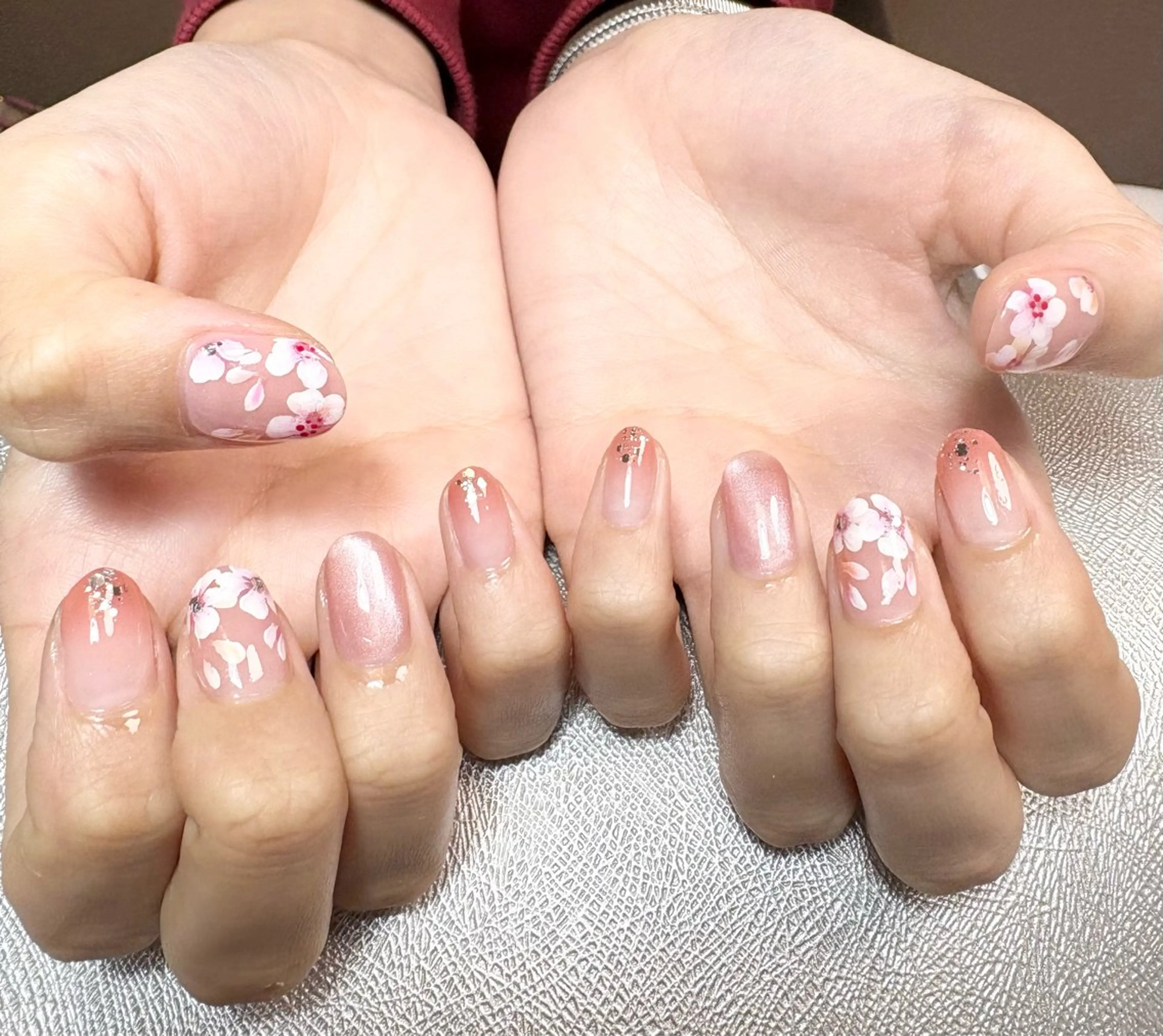 ネイル アートネイル フラワーネイル グラデーション ピンク 春ネイル ハンドネイル ✨韓国✨nail salonLumieのネイルデザイン