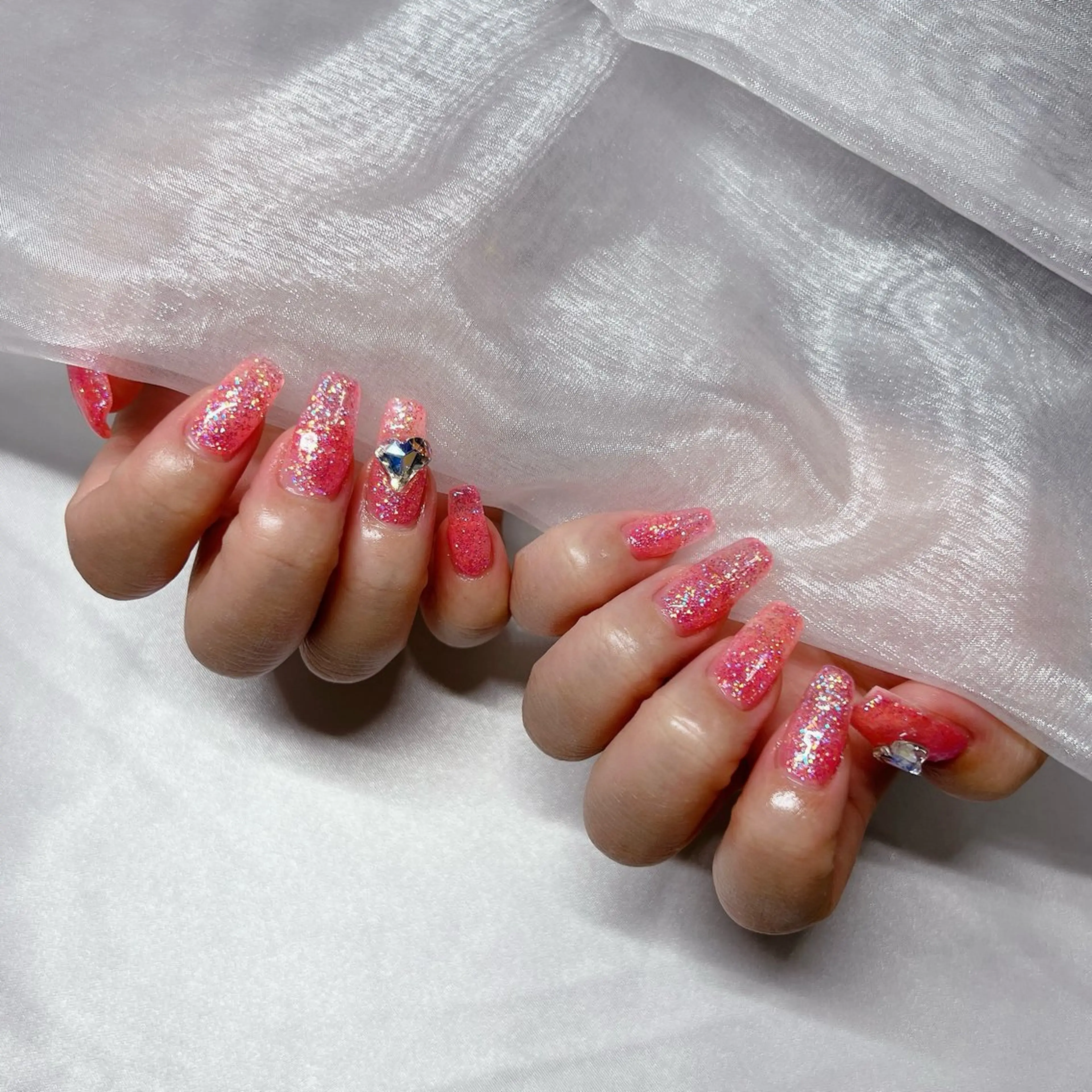 ネイル ジェルネイル 韓国ネイル ラメ(グリッター) マグネットネイル 持ち込み ハンドネイル -nail salon-Reward所属・nail salon Rewardのネイルデザイン