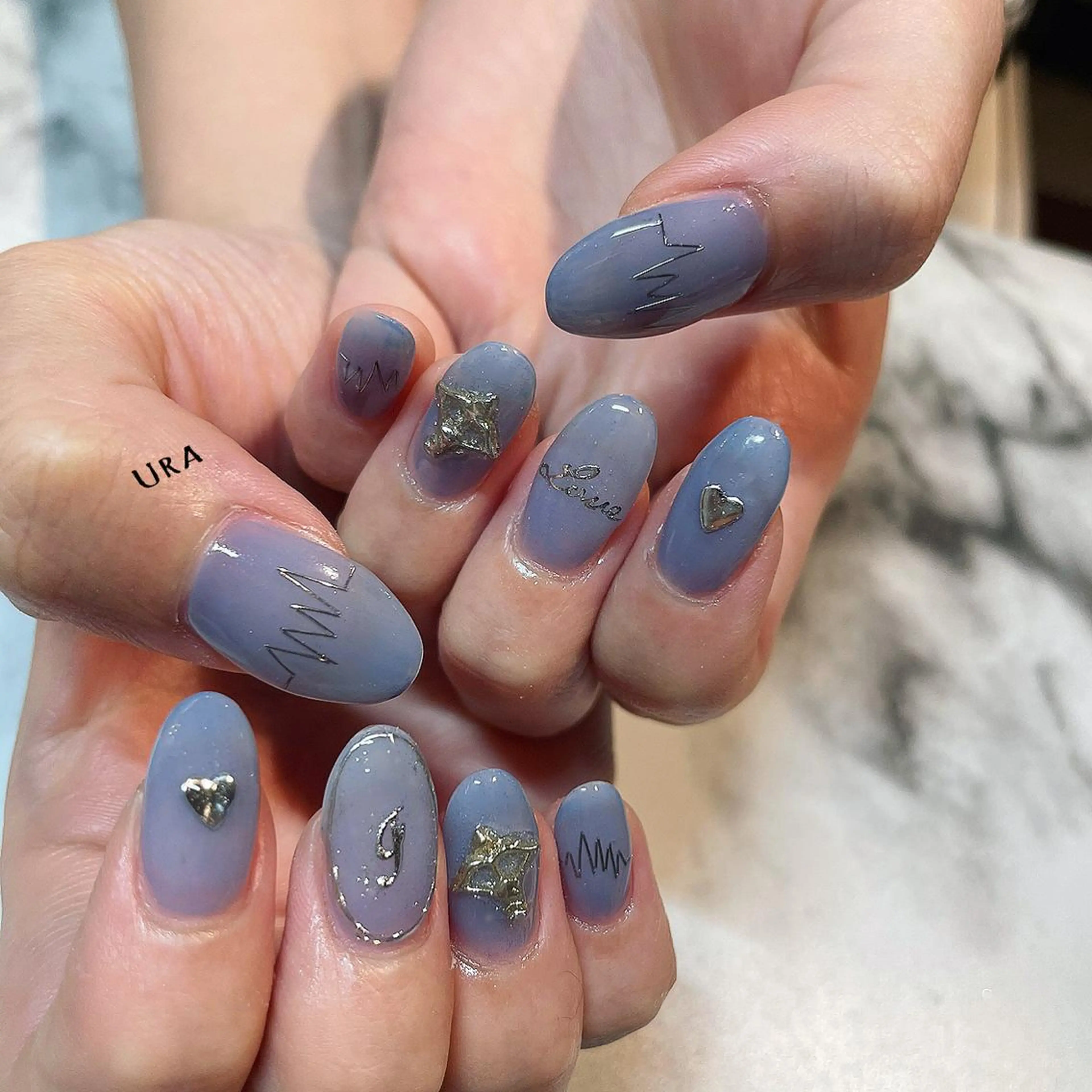 ネイル UrakoNail 《nail》のネイルデザイン