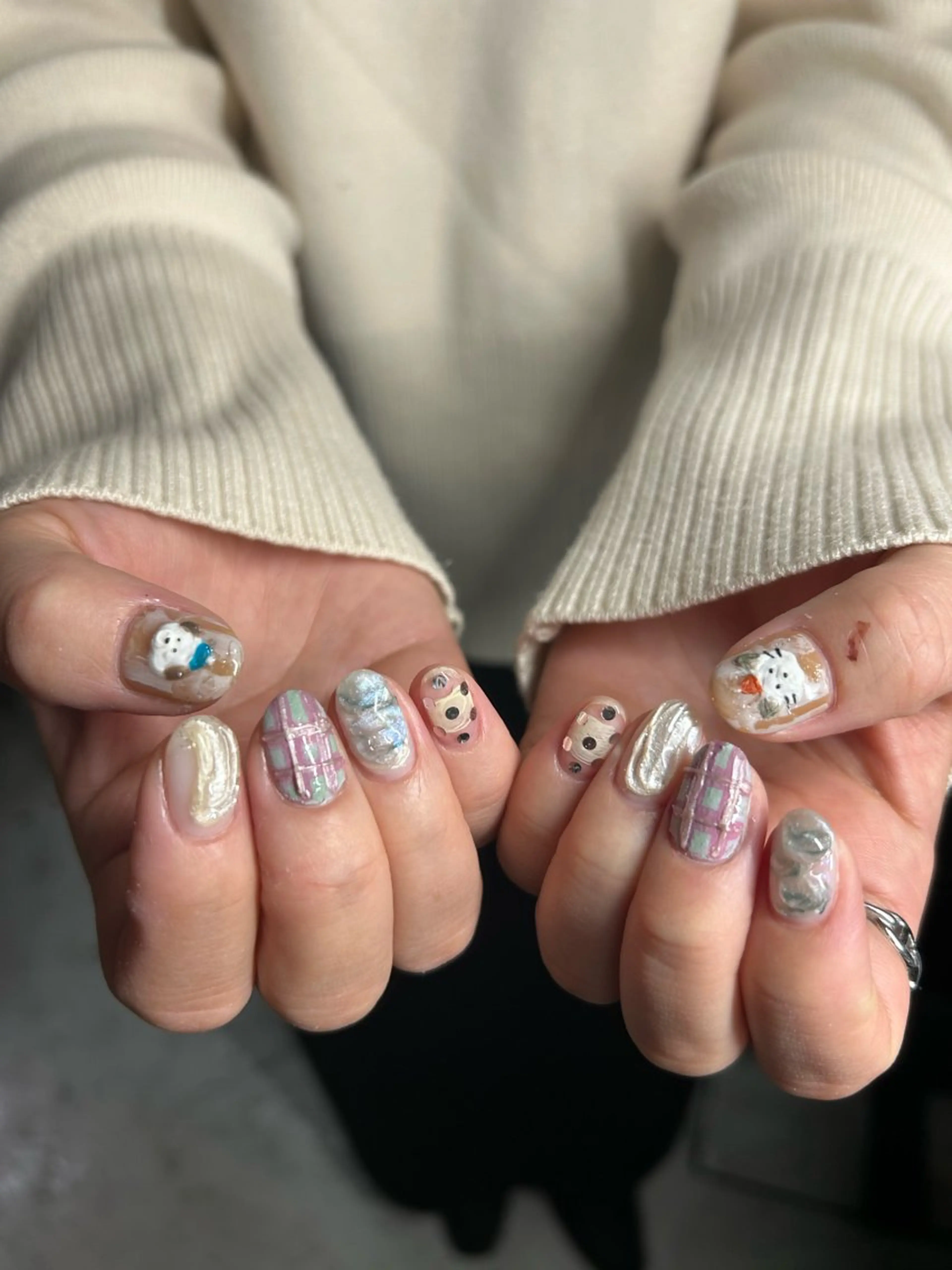 ネイル née高橋 梨菜のネイルデザイン