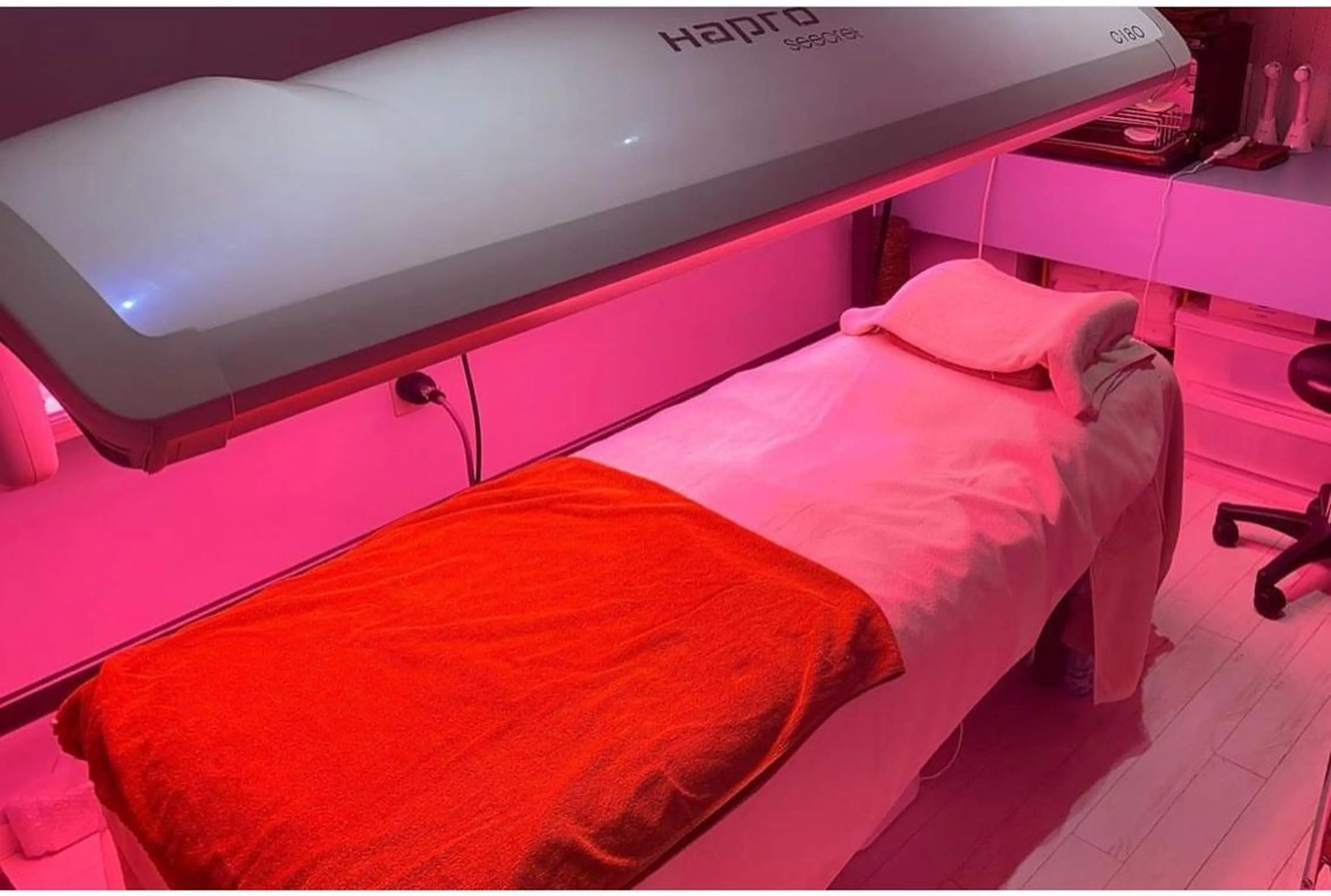 紫外線からのダメージ【寝るだけ全身のコラーゲン】コラーゲンマシン30分の写真