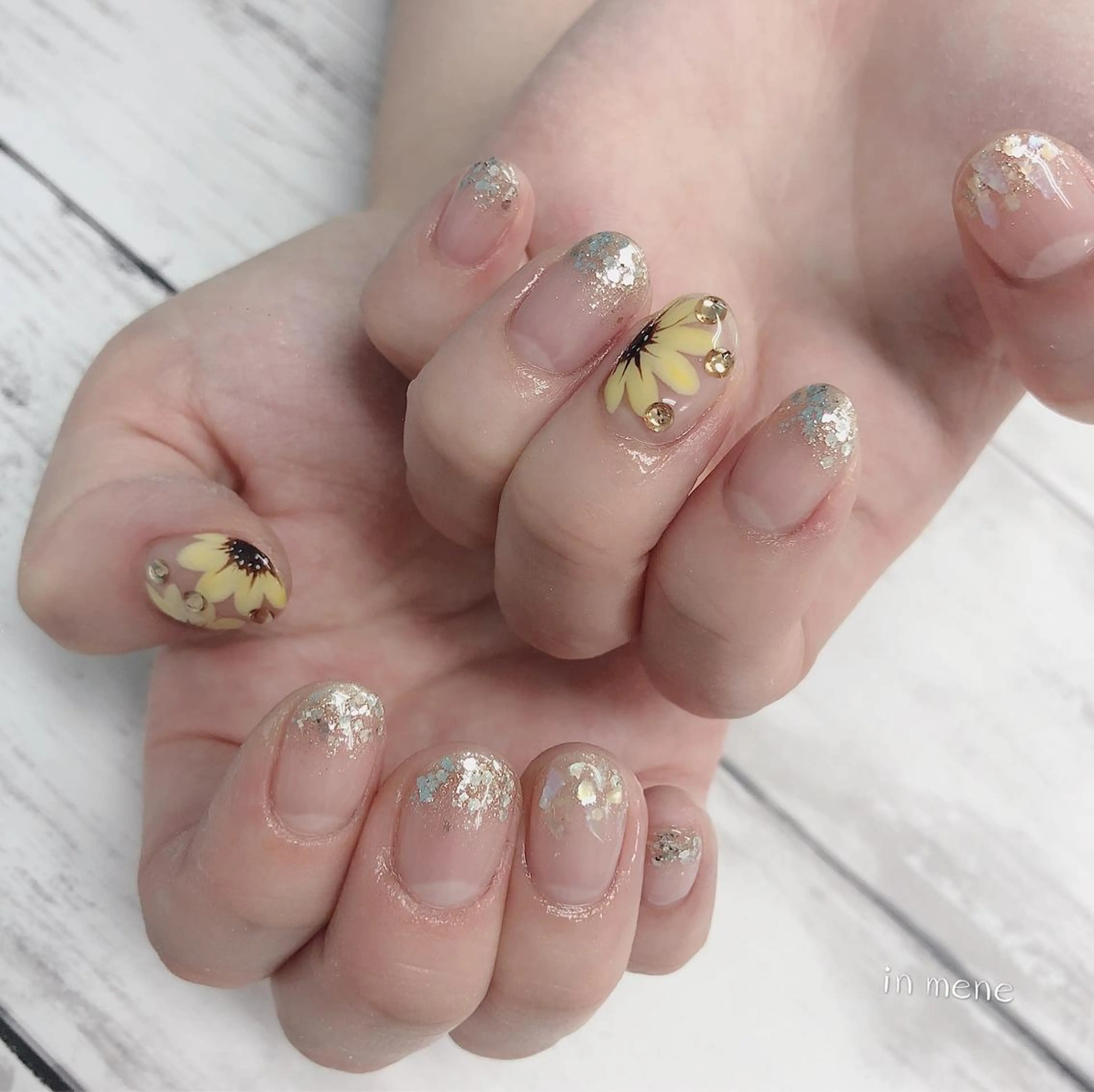 ネイル ハンドネイル IN MENE所属・IN MENEのネイルデザイン