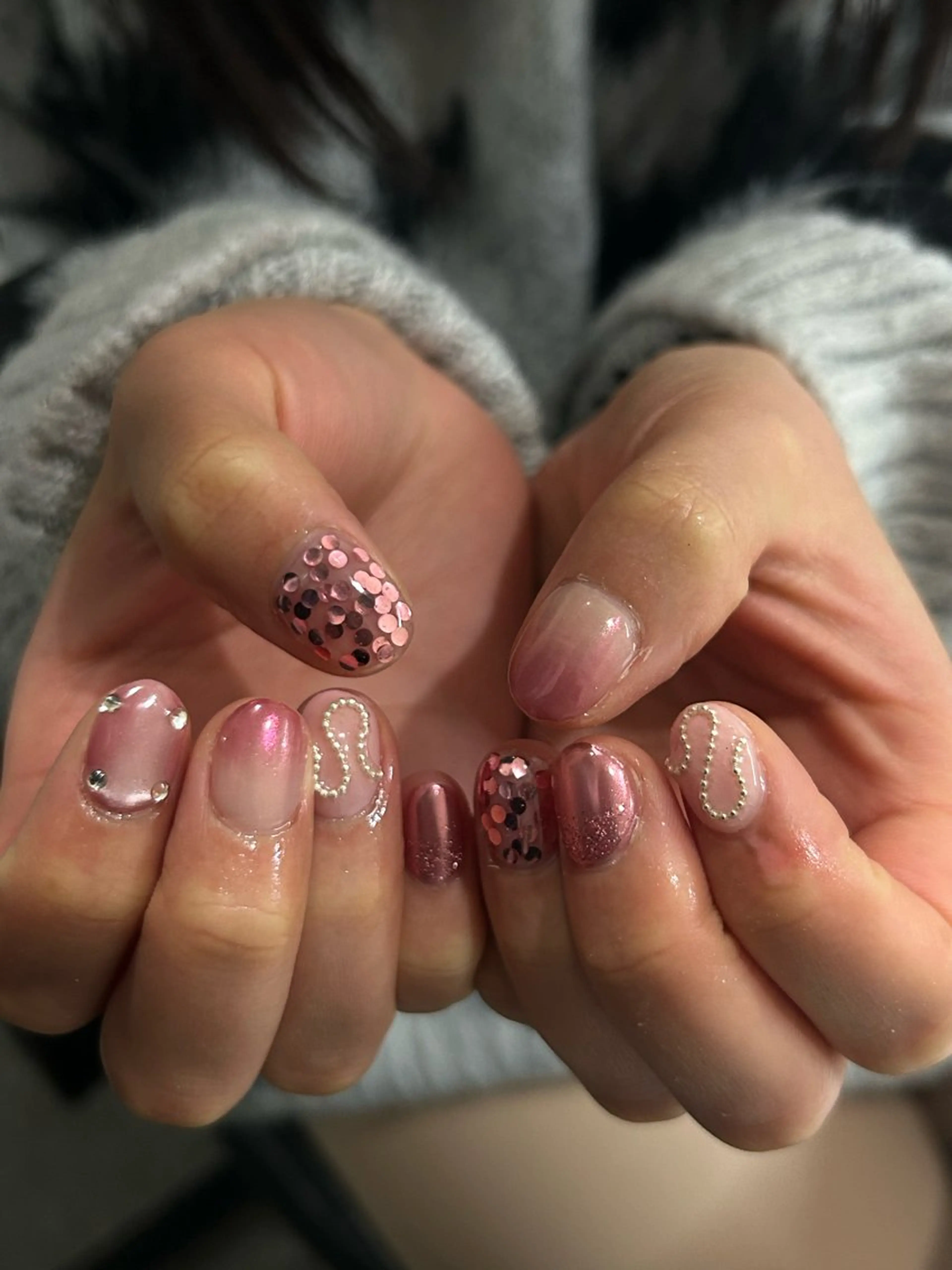 ネイル 韓国ネイル ニュアンスネイル ピンク Yuni.所属・sakae yurinaのネイルデザイン