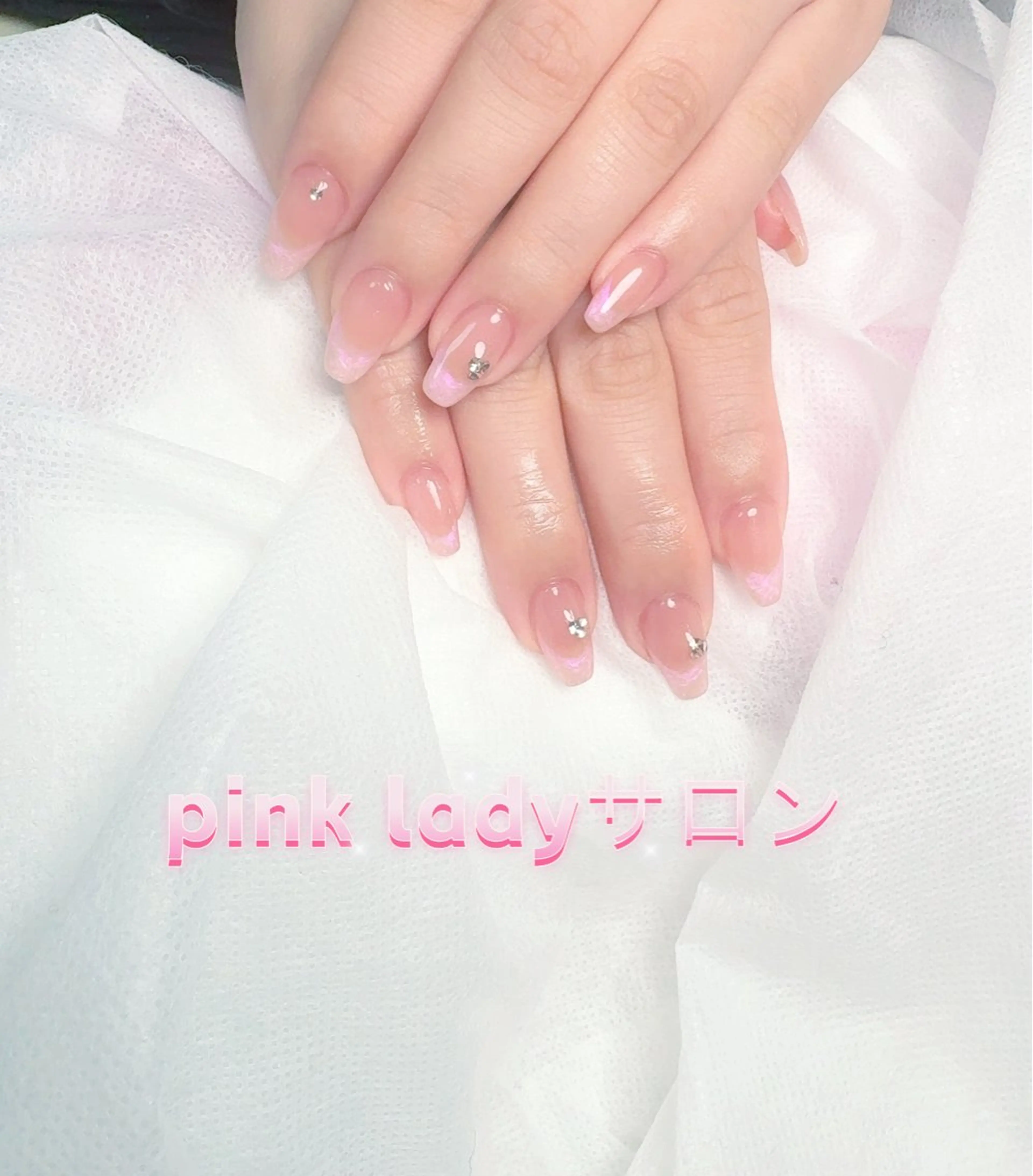 ネイル pink ladyサロン所属・べ にのネイルデザイン
