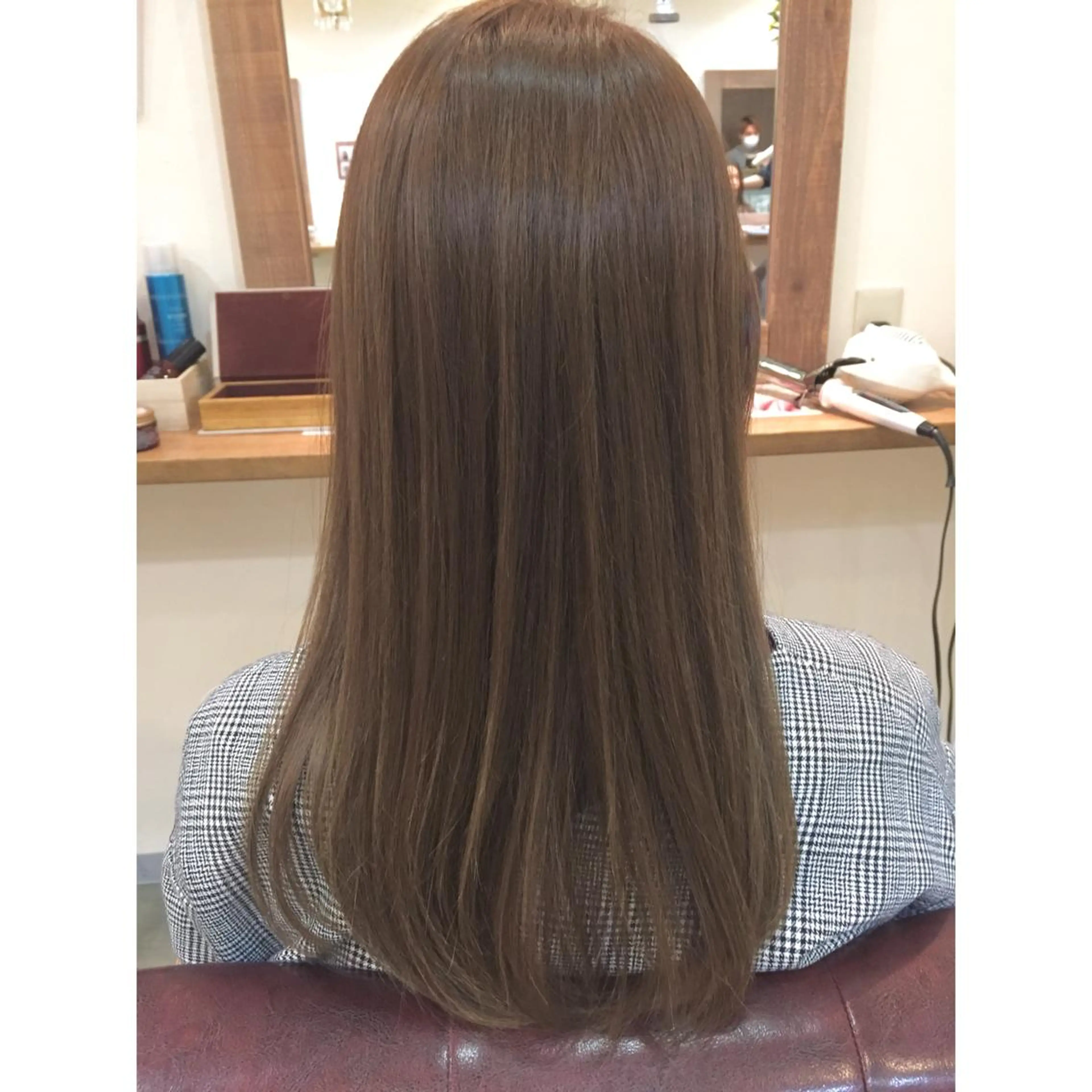 セミロング カラー ヘアカラー トリートメント 透明感/ 美髪矯正/田中恭のヘアスタイル