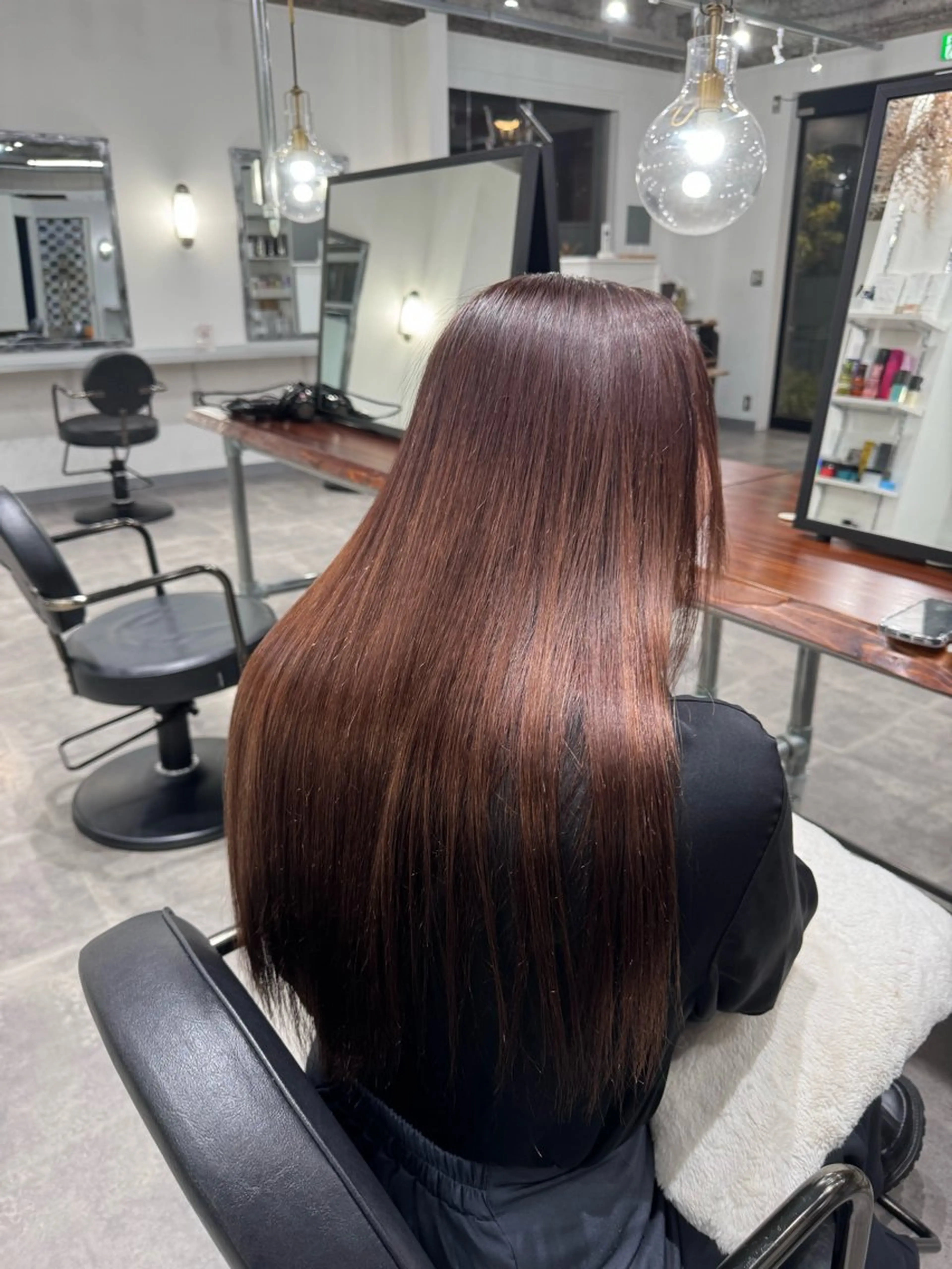 ロング HOLLY 髙橋ユウキのヘアスタイル