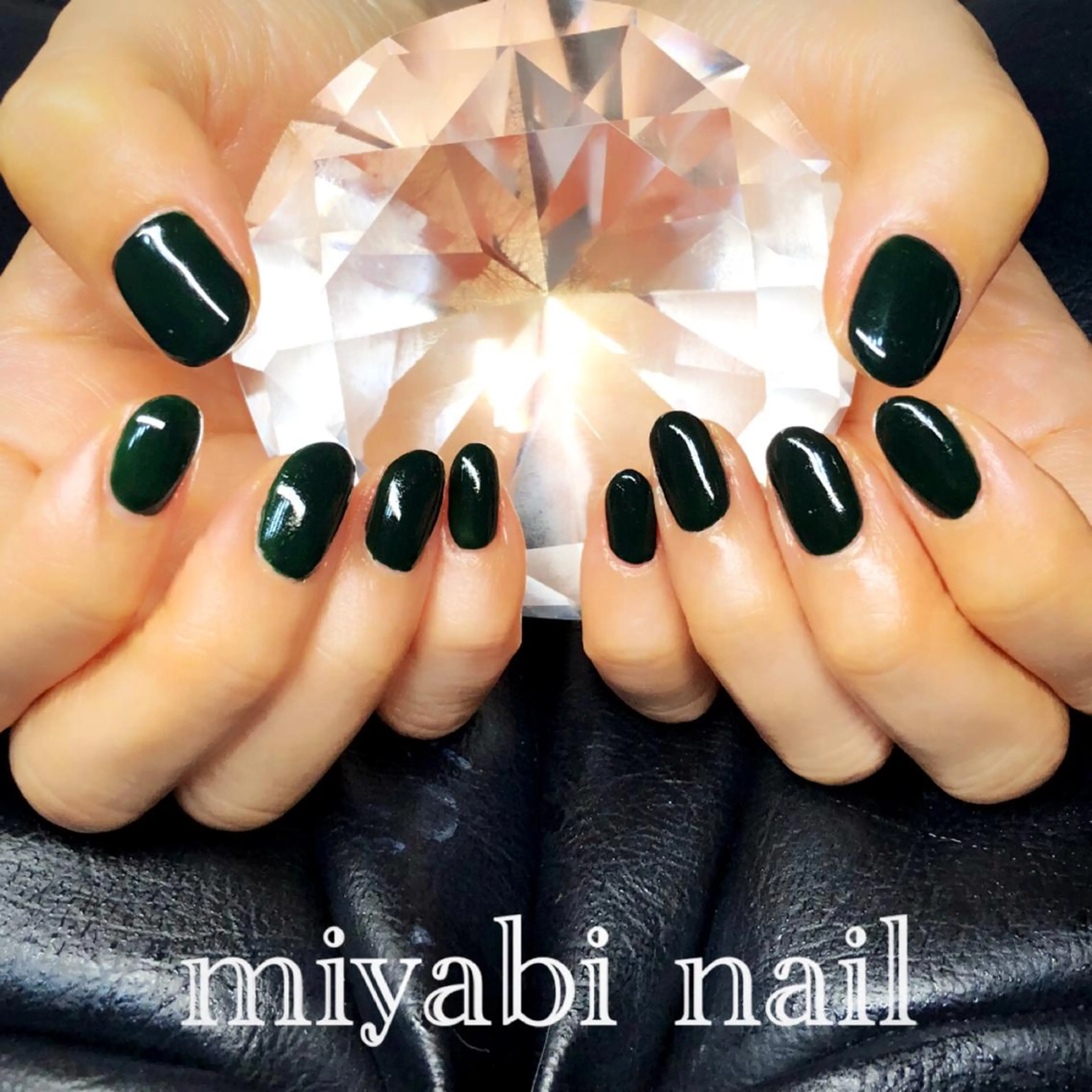 ネイル ジェルネイル グリーン ワンカラーネイル ショートネイル ハンドネイル miyabi nail 桂川駅近くのネイルデザイン