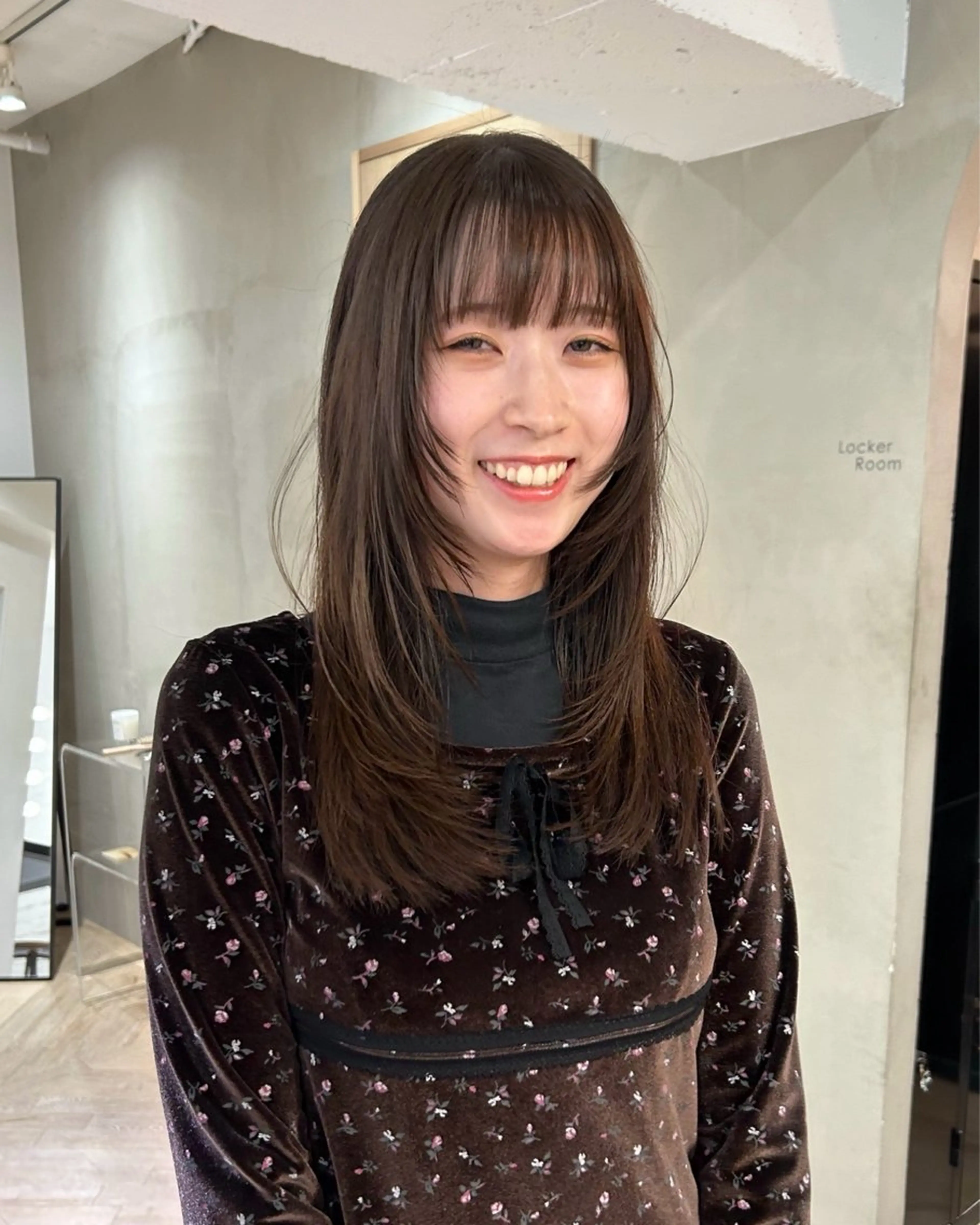 ロング カラー ベージュカラー ブラウンカラー ブラウンベージュ チョコレートブラウン イルミナカラー レイヤーカット/栄/ 顔周り/キトウモエノのヘアスタイル