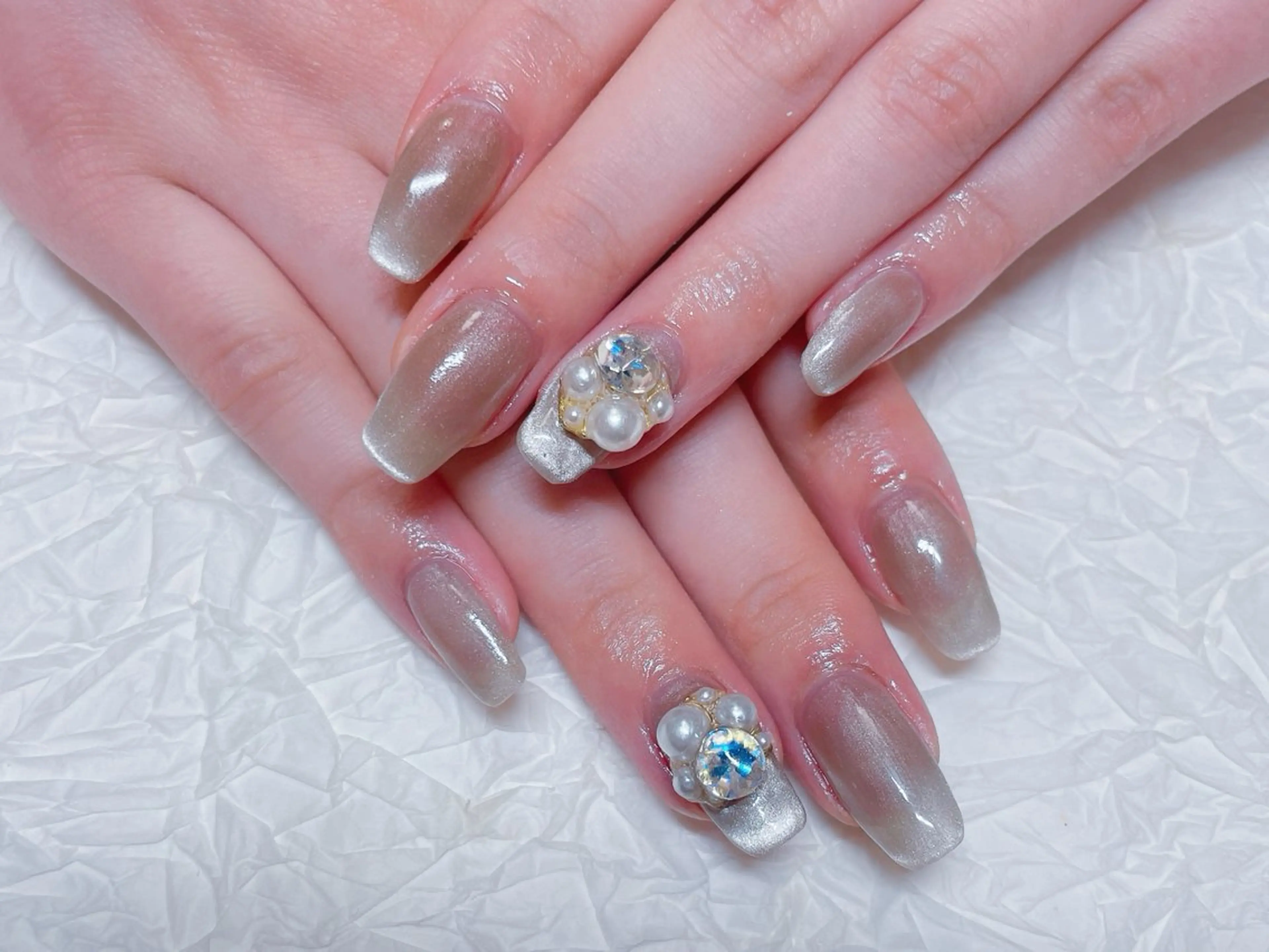 ネイル フレンチネイル マグネットネイル マグネットフレンチ ストーンネイル ハンドネイル ハンドケア ゆ か_Nails💫のネイルデザイン