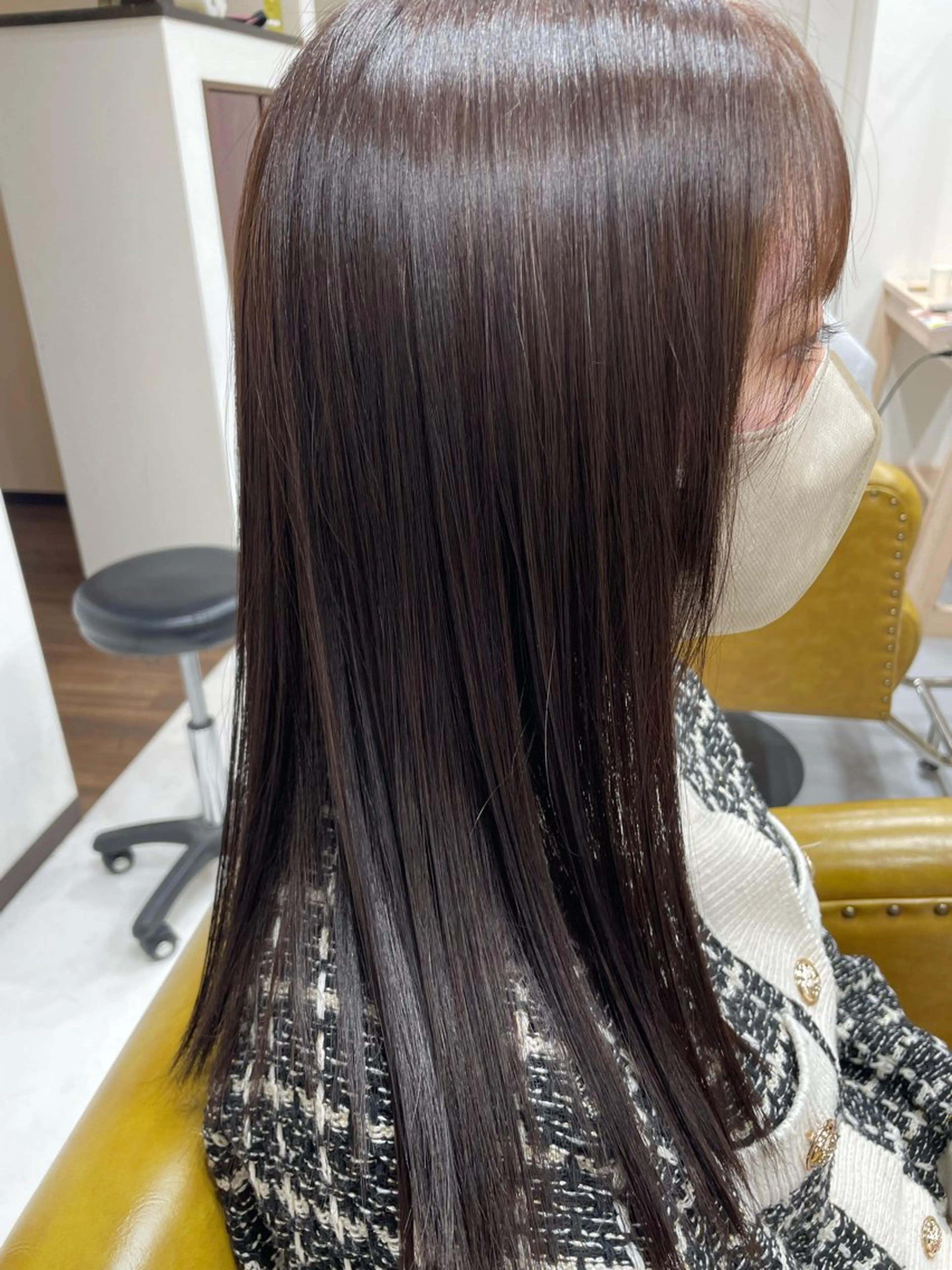 セミロング カラー 大内 カオリのヘアスタイル