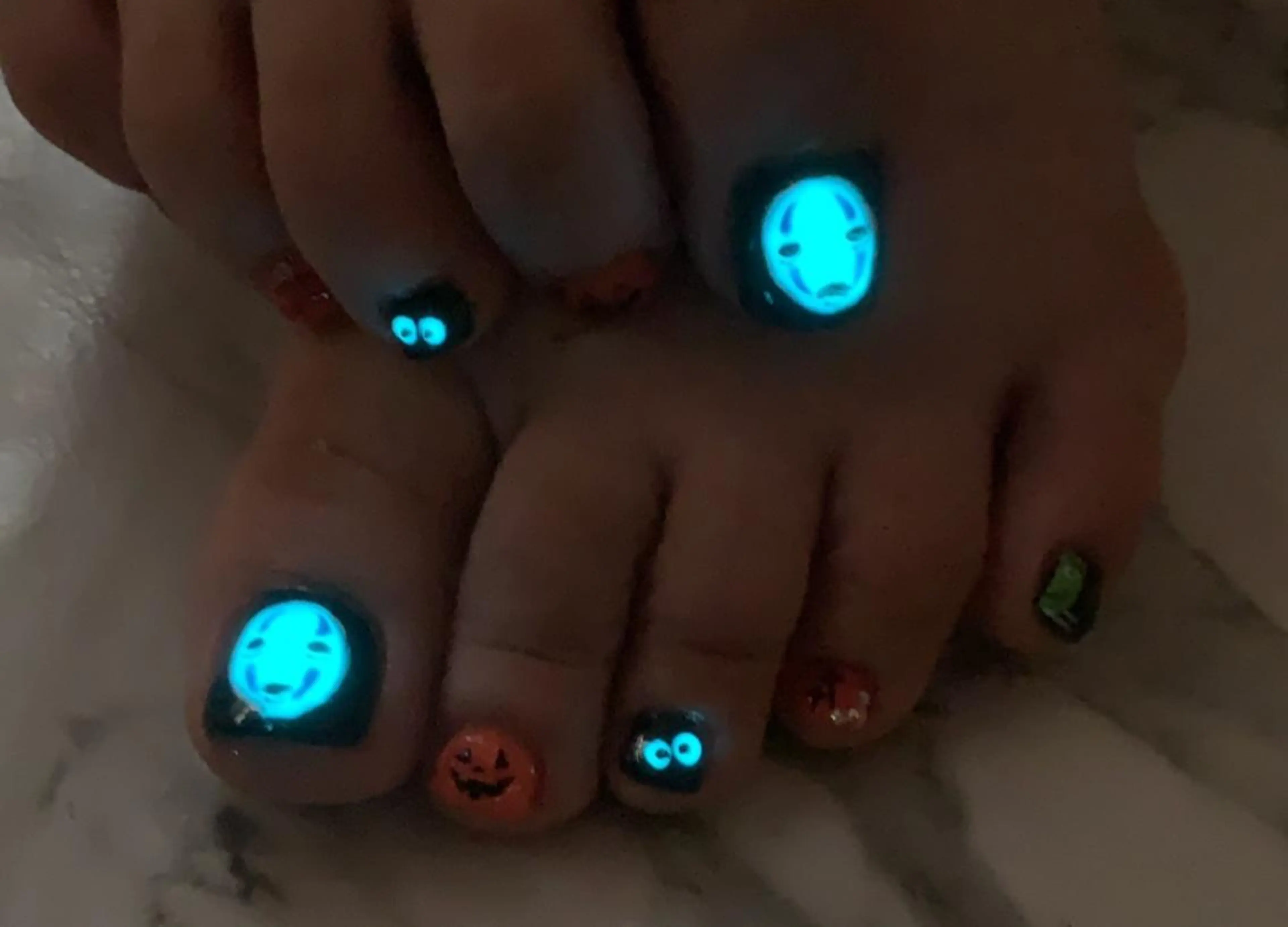 ネイル アニマル柄 アートネイル ニュアンスネイル ネイルチップ x.1.0.nail ♡Cのネイルデザイン