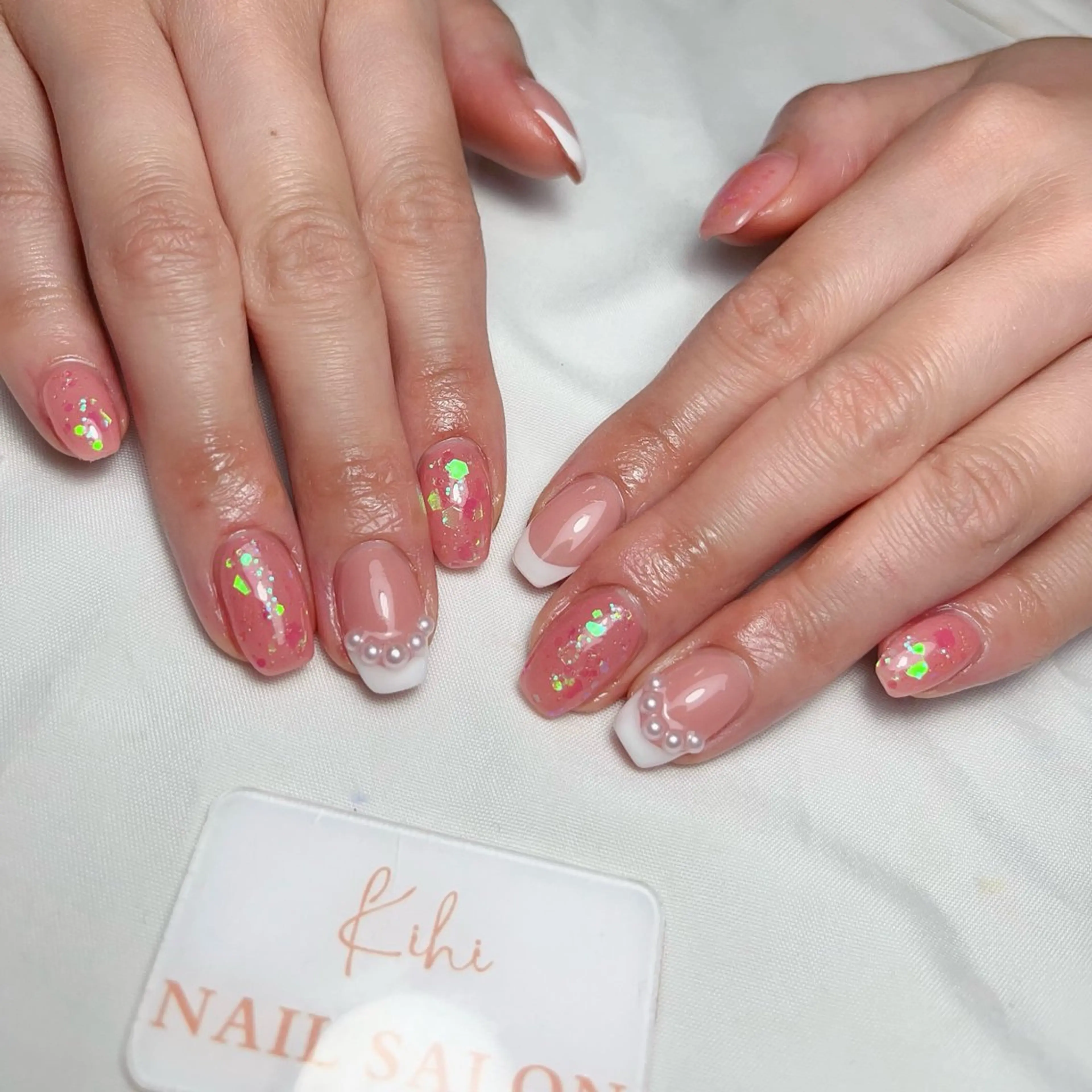 ネイル アートネイル フレンチネイル ジェルネイル グラデーション 韓国ネイル ハンドネイル ハンドケア さくら💮💮 【オフ無料】のネイルデザイン