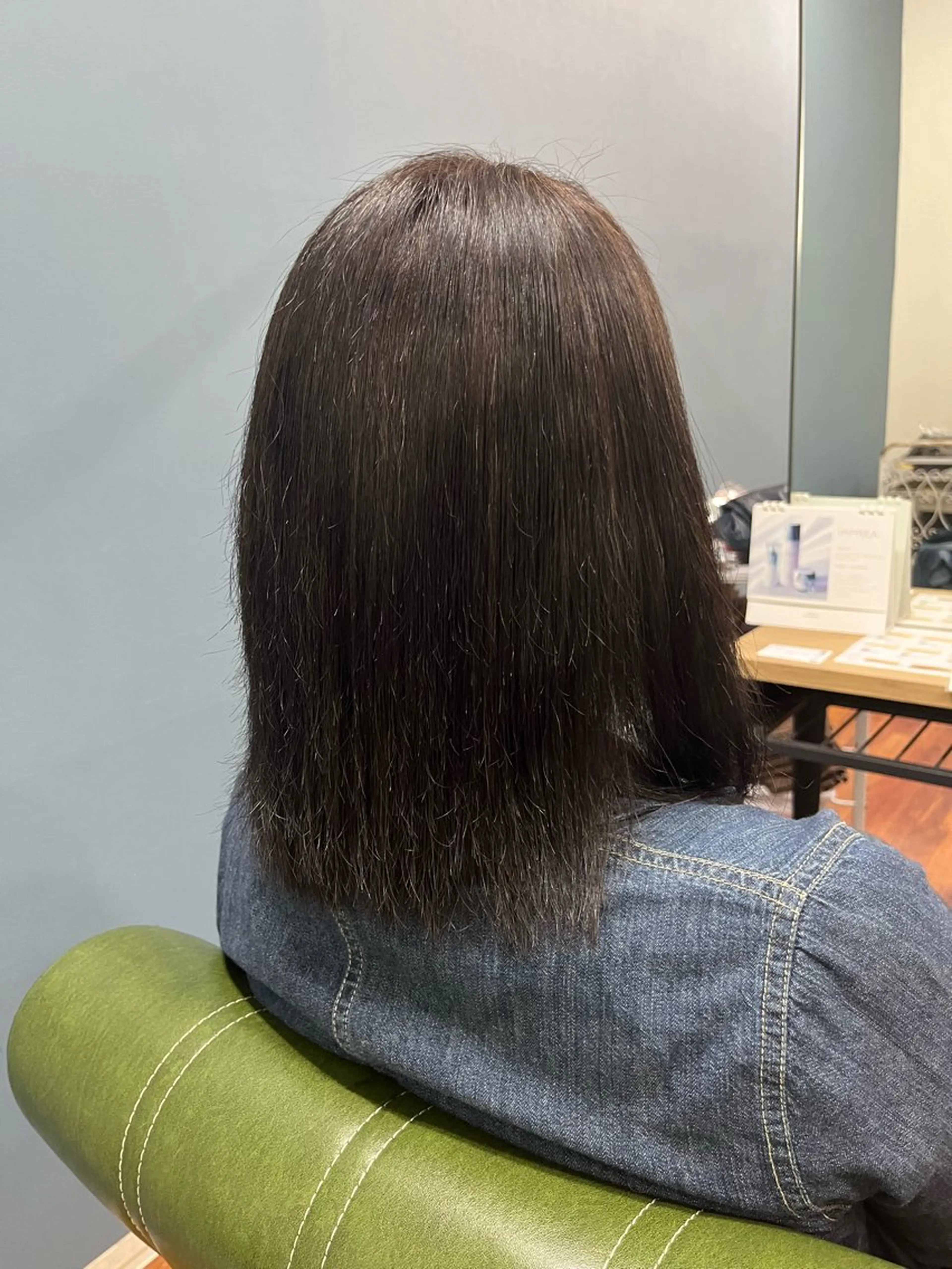 セミロング カラー ブラウンカラー 臼井 いづみのヘアスタイル