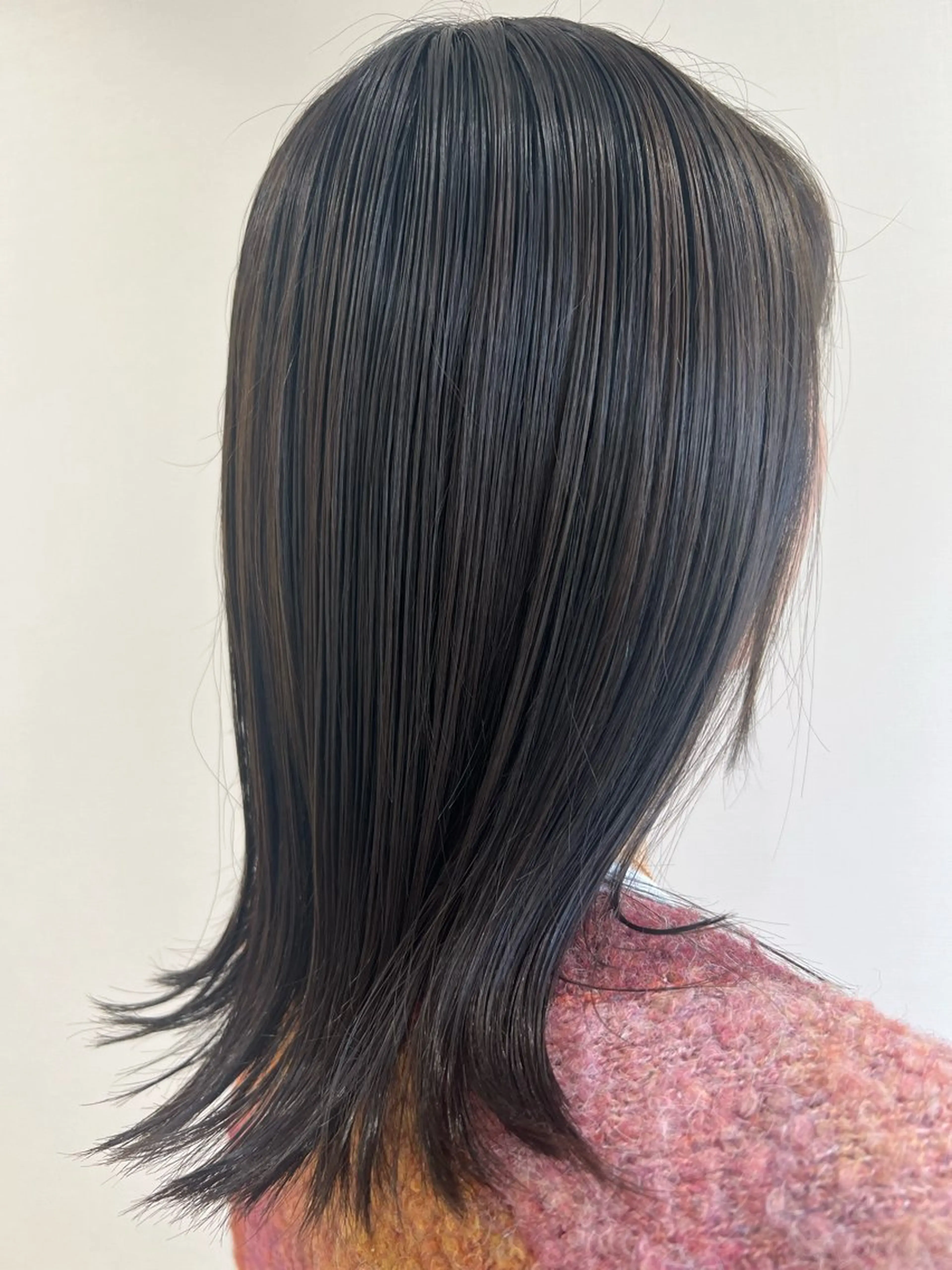 セミロング カラー 透明感カラー 刀根 梓織のヘアスタイル