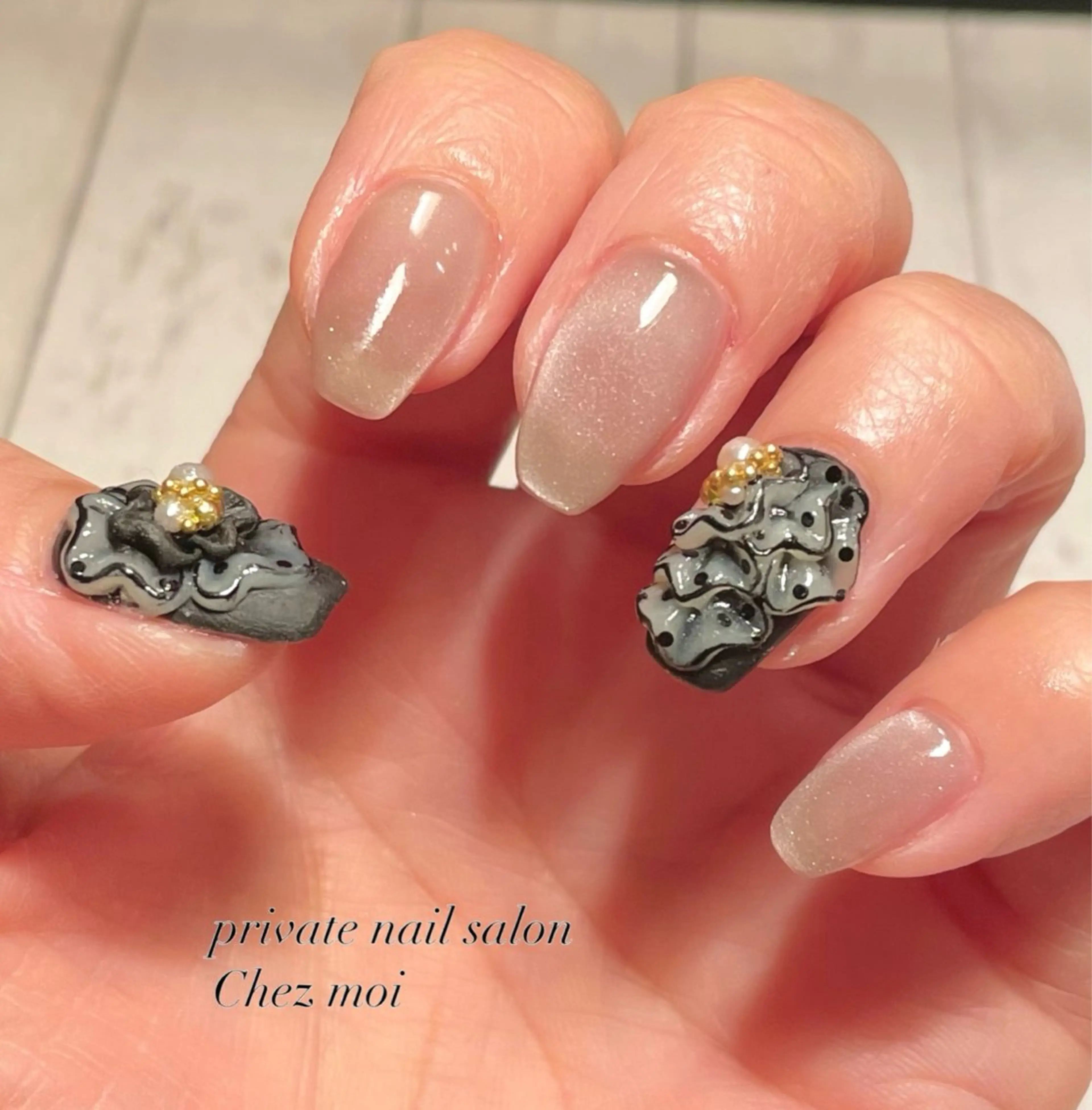 ネイル フラワーネイル KOMINE TOMOKOのネイルデザイン