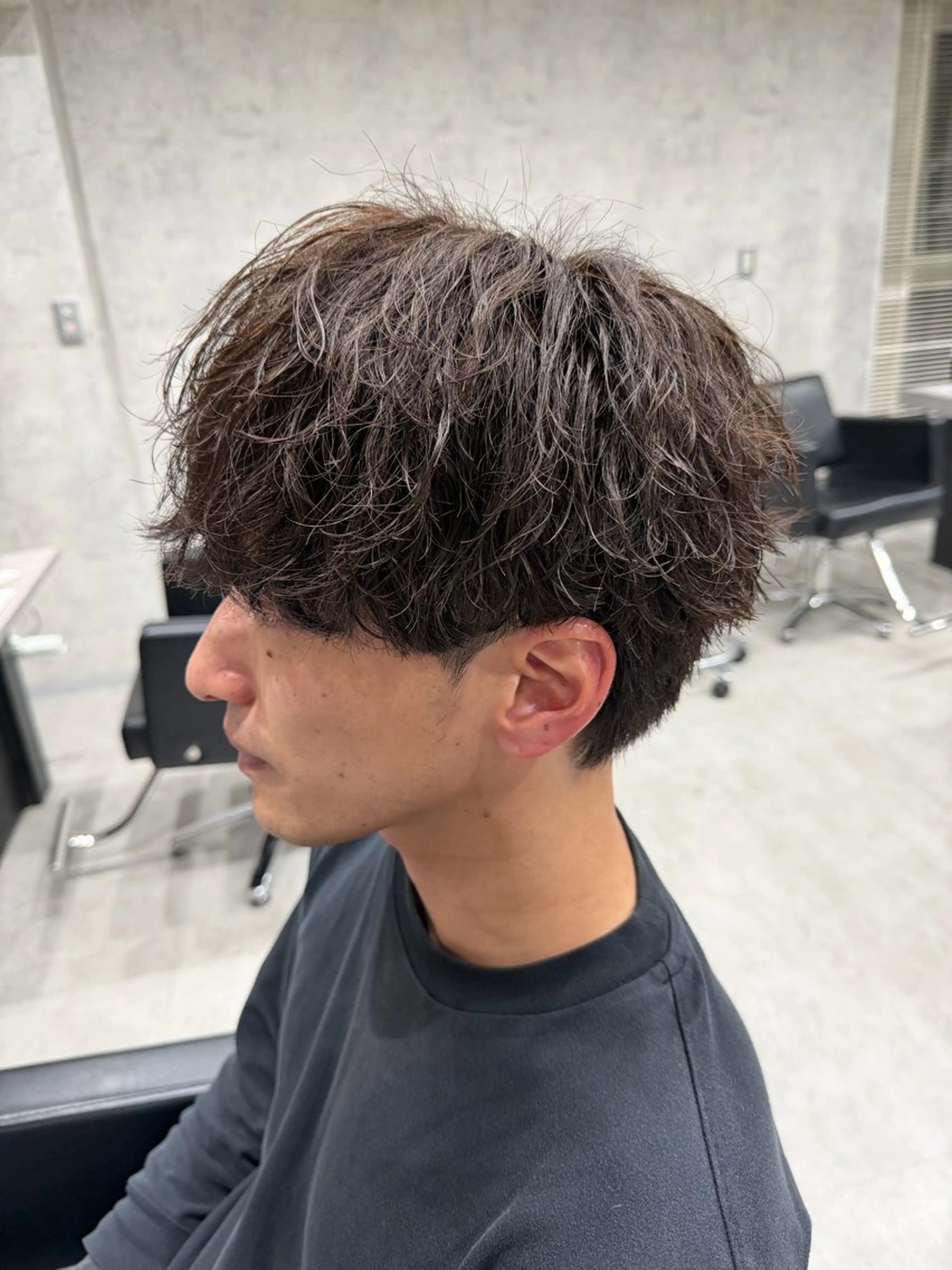 パーマ メンズ メンズパーマ 波巻きパーマ カット パーマ ユウ🪄 パーマ指名No1のヘアスタイル