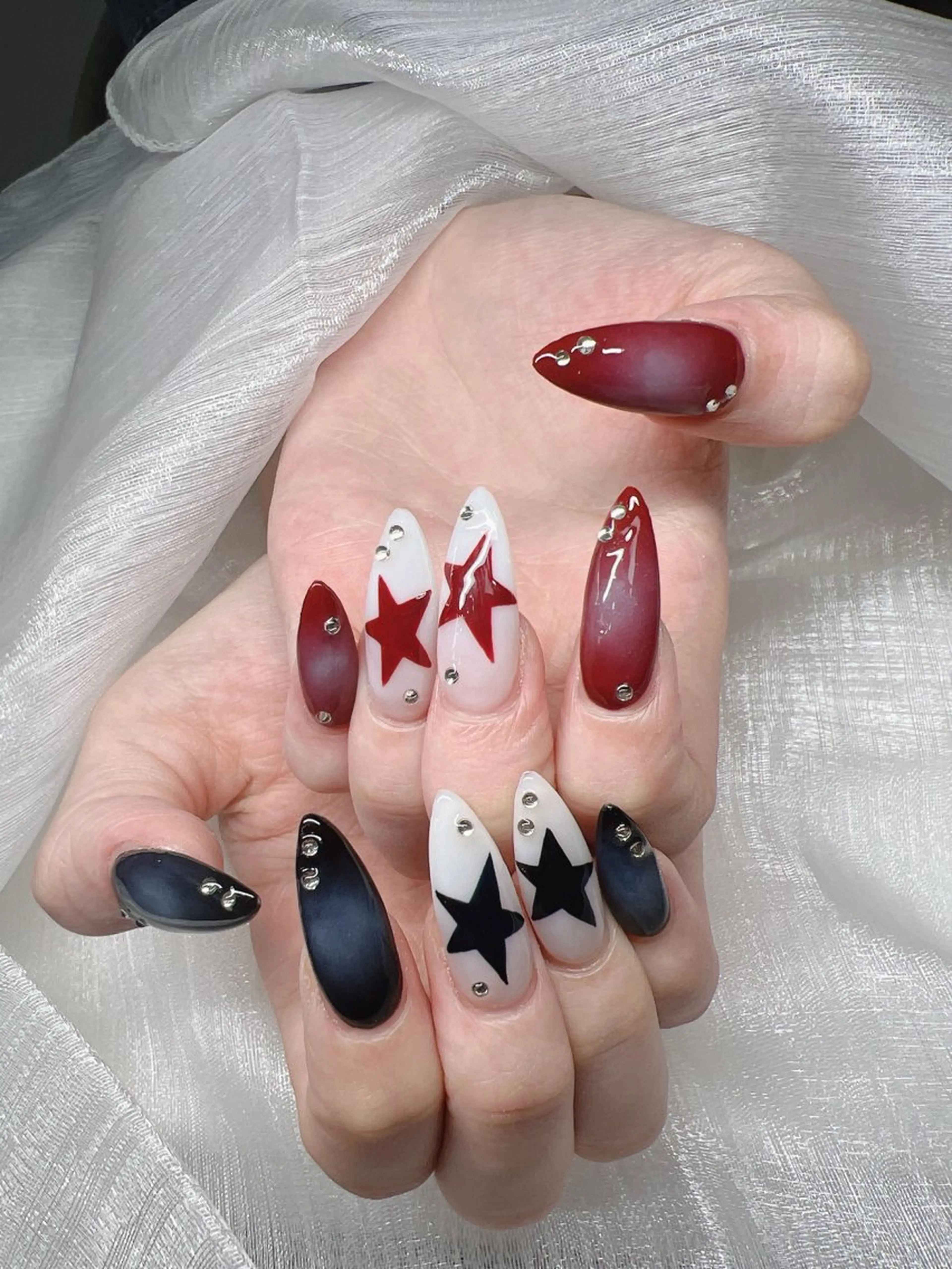 ネイル 長さ出し グラデーション キラキラネイル マグネットネイル ニュアンスネイル Lee Nails チップ長さだし専門店のネイルデザイン