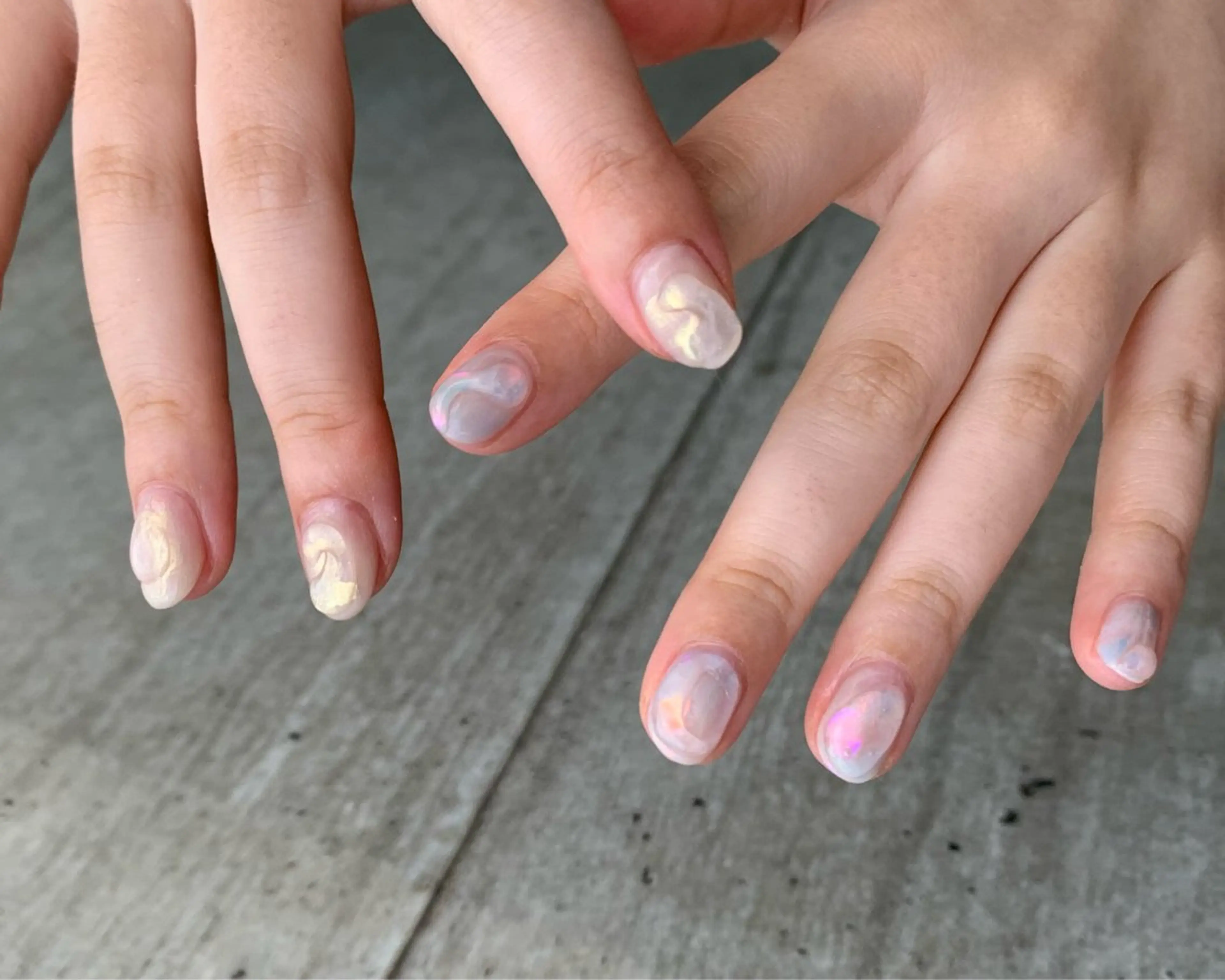 ネイル オーロラネイル ハンドネイル YUKIMO🍎名駅 /ニュアンスのネイルデザイン