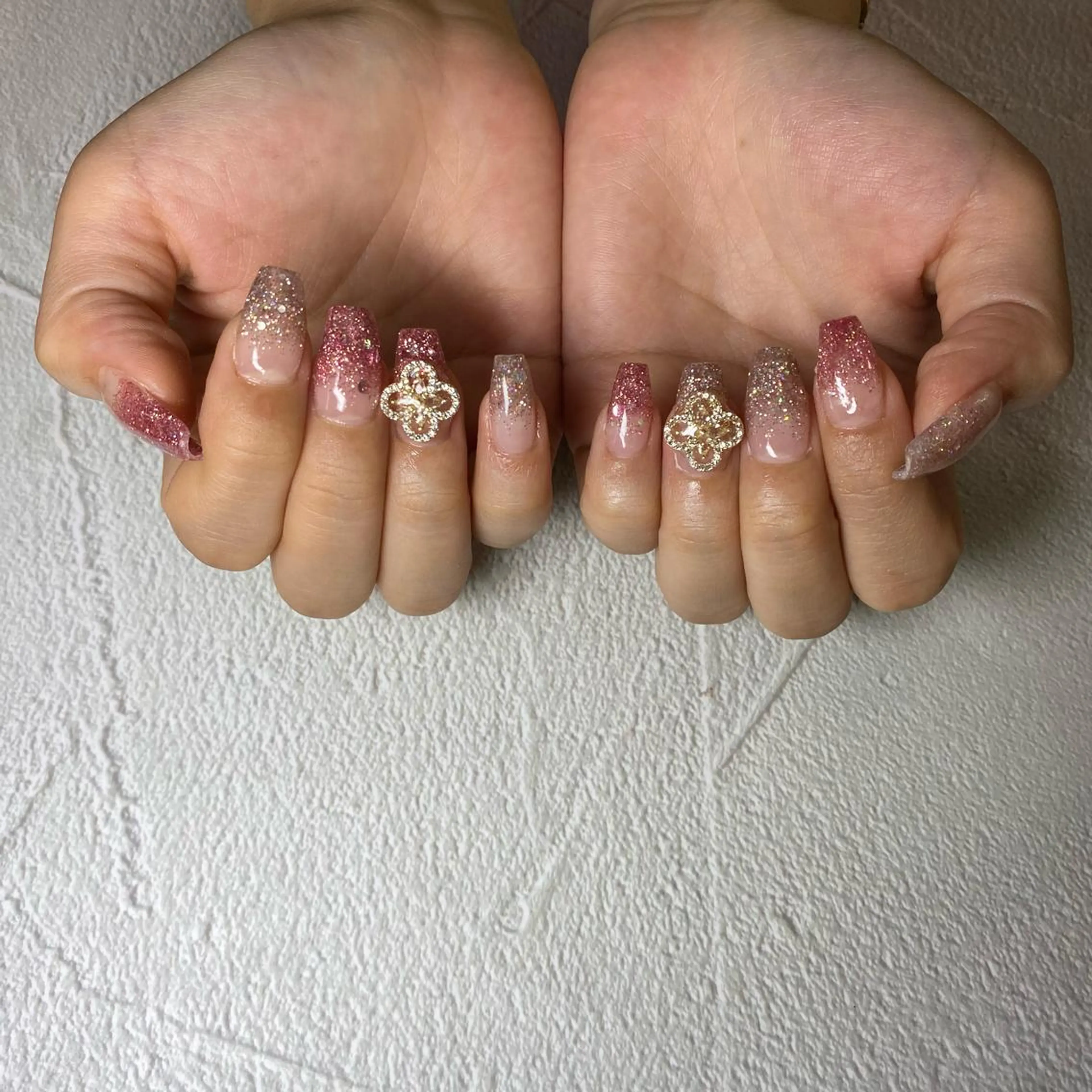 ‼️オフ無料‼️【オフ有チップスカルプ】ワンからorラメグラの写真