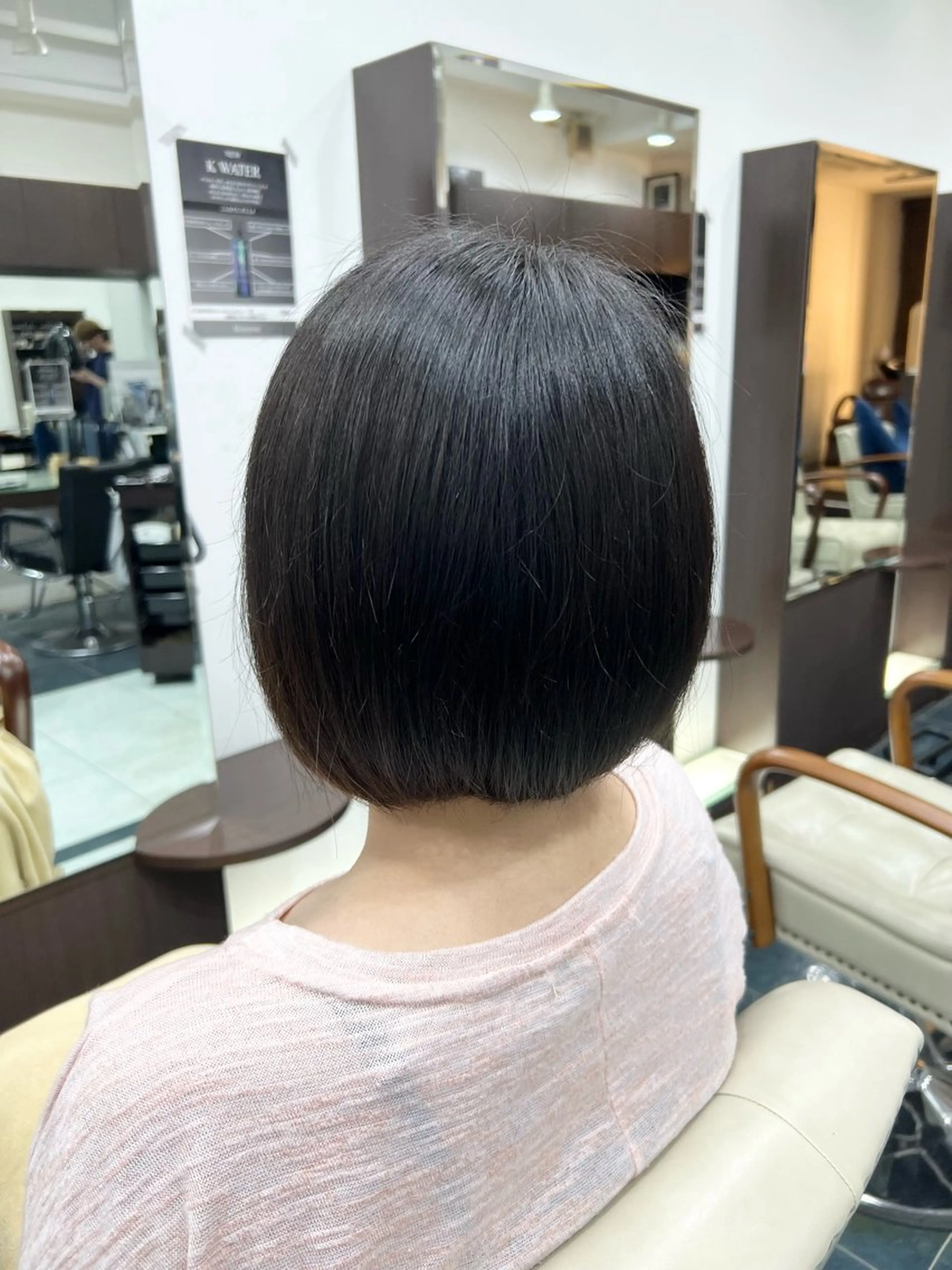 ミディアム 稲毛田 楓のヘアスタイル