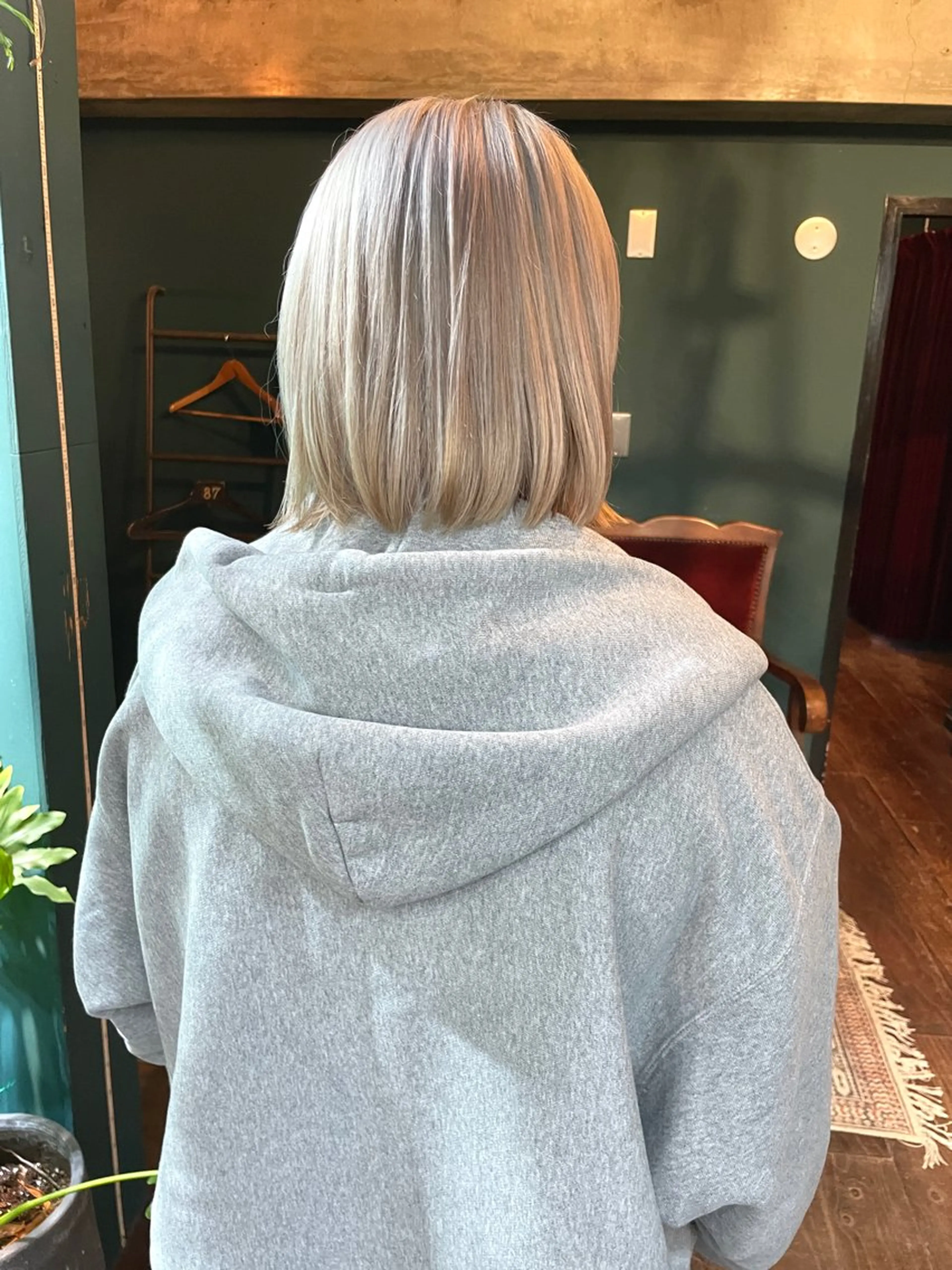 ミディアム カット ヘアカラー トリートメント vivre libre所属・vivre libreのヘアスタイル