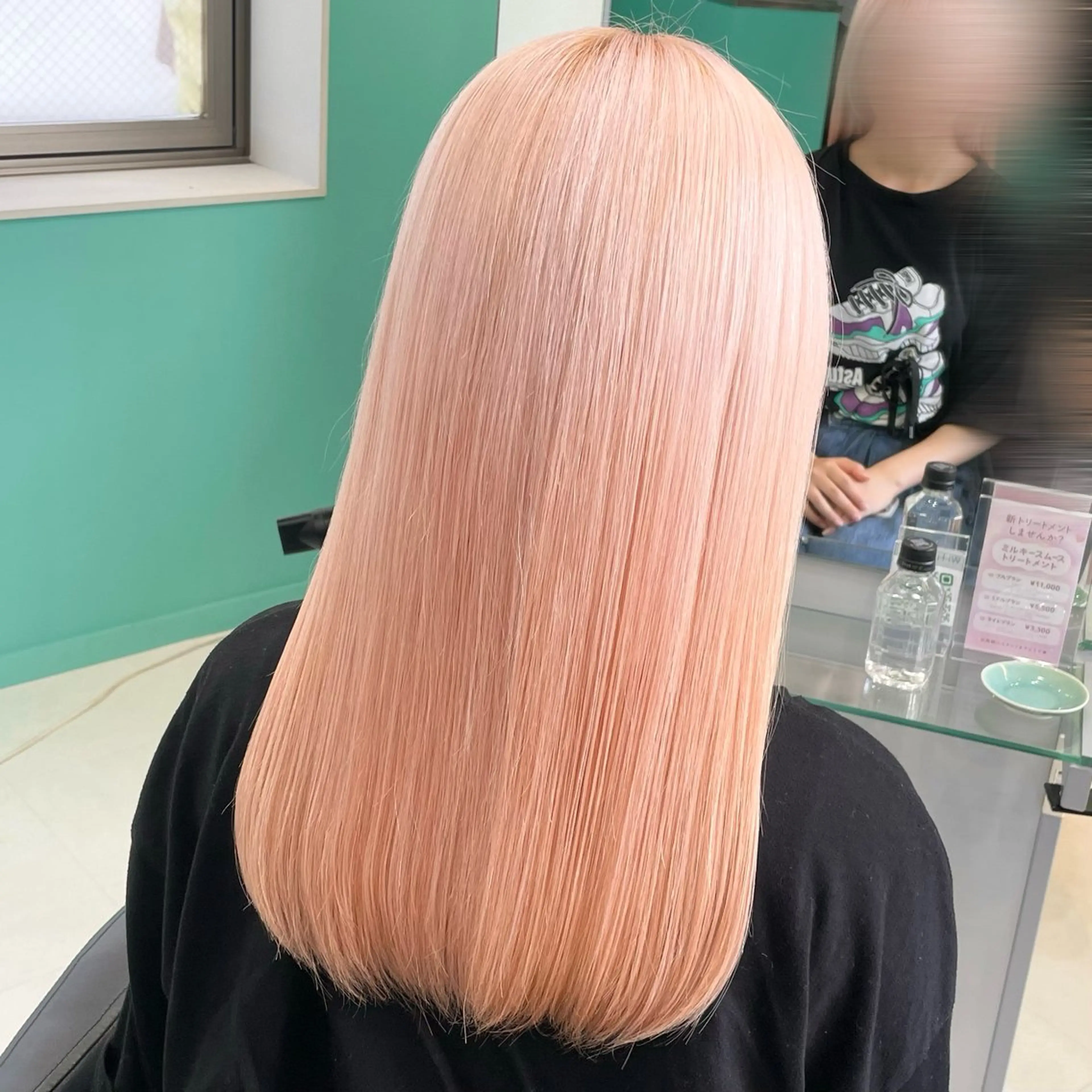 セミロング カラー ピンクカラー Natsuki‎🤍 透明感×艶カラー🫧のヘアスタイル