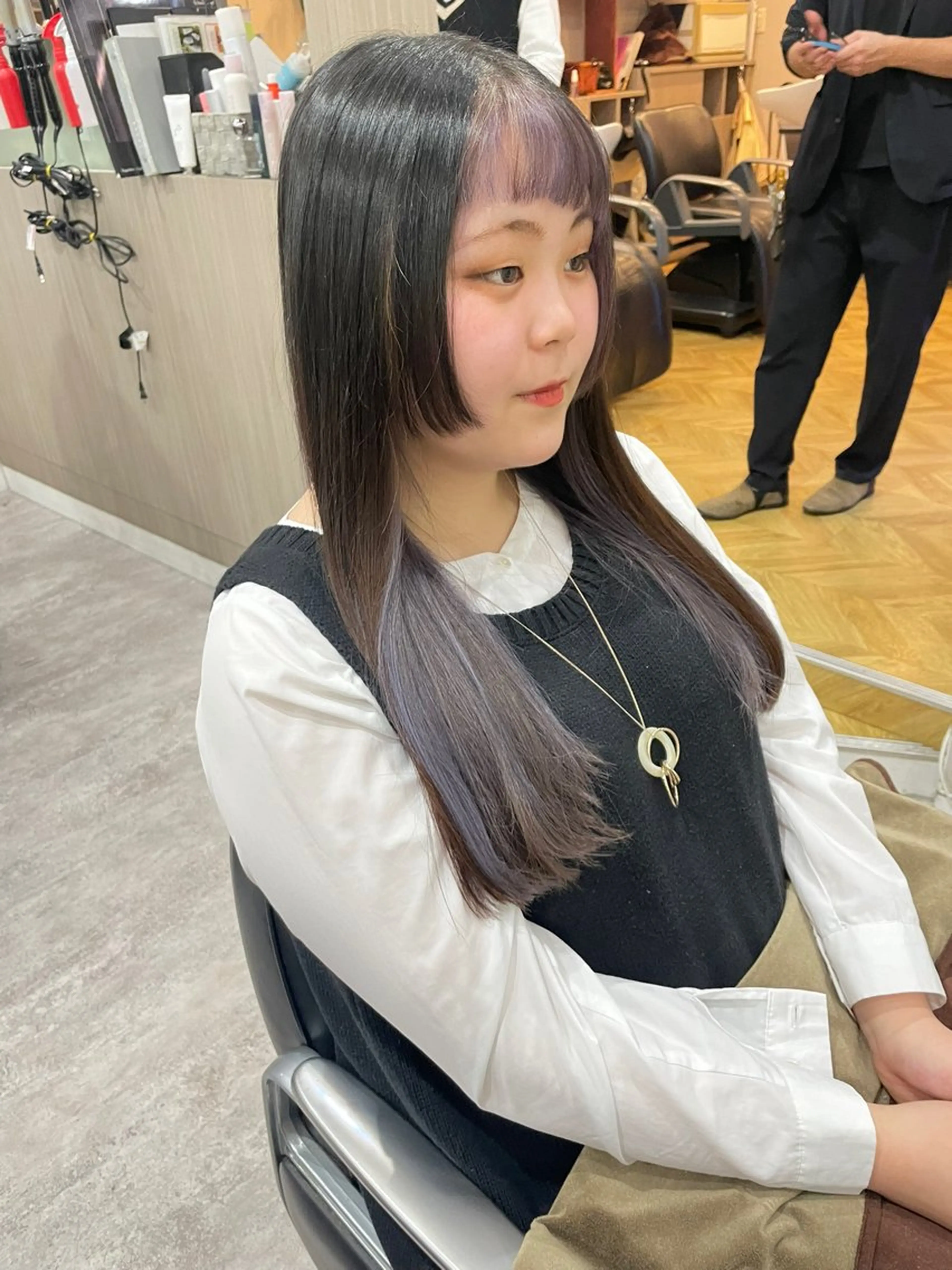 セミロング カラー インナーカラー SINCE【シンス】所属・Hika.ハイトーン 髪質改善🩵ᩚ🫧のヘアスタイル