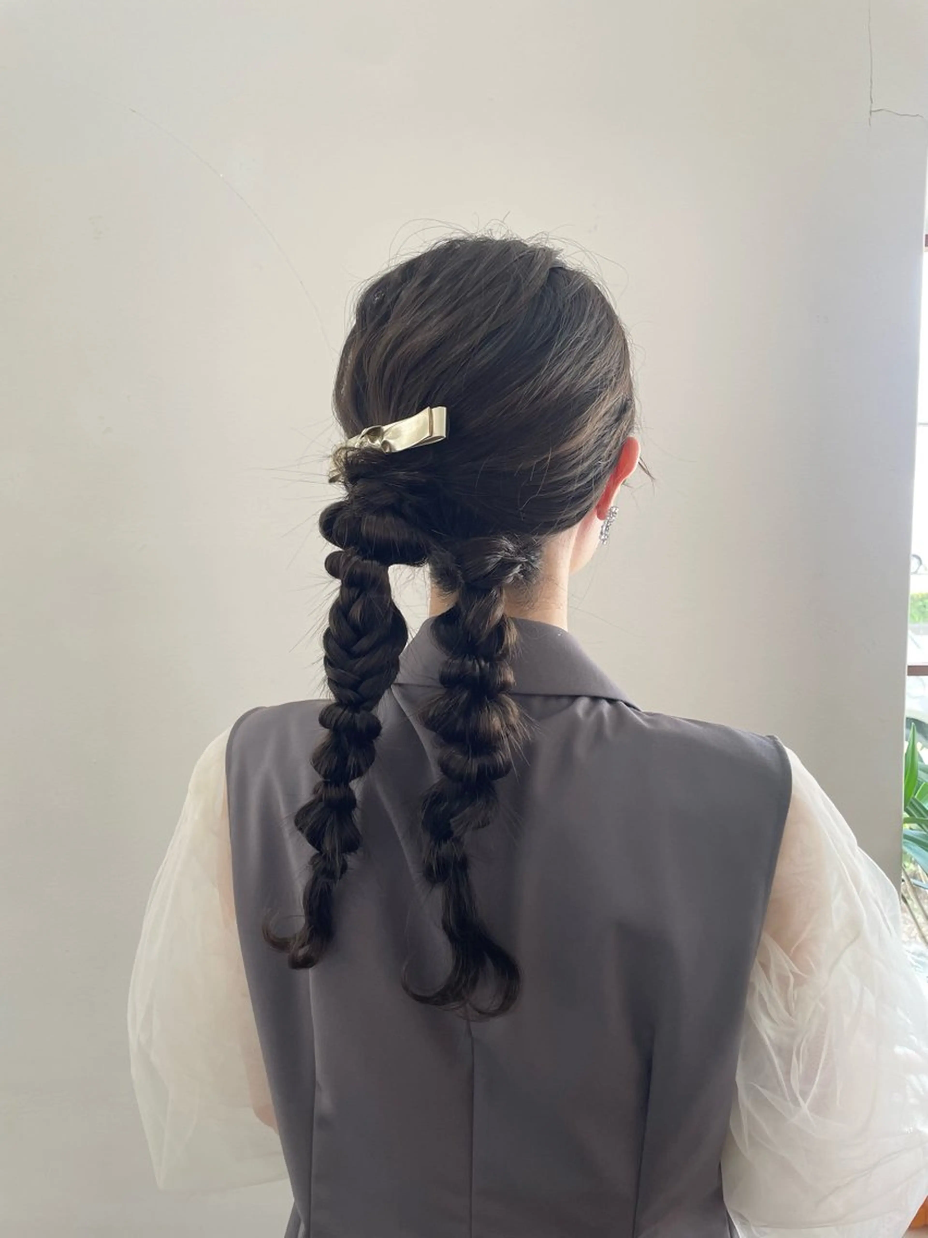 セミロング ヘアアレンジ ヘアセット Kazaoka Saraのヘアスタイル