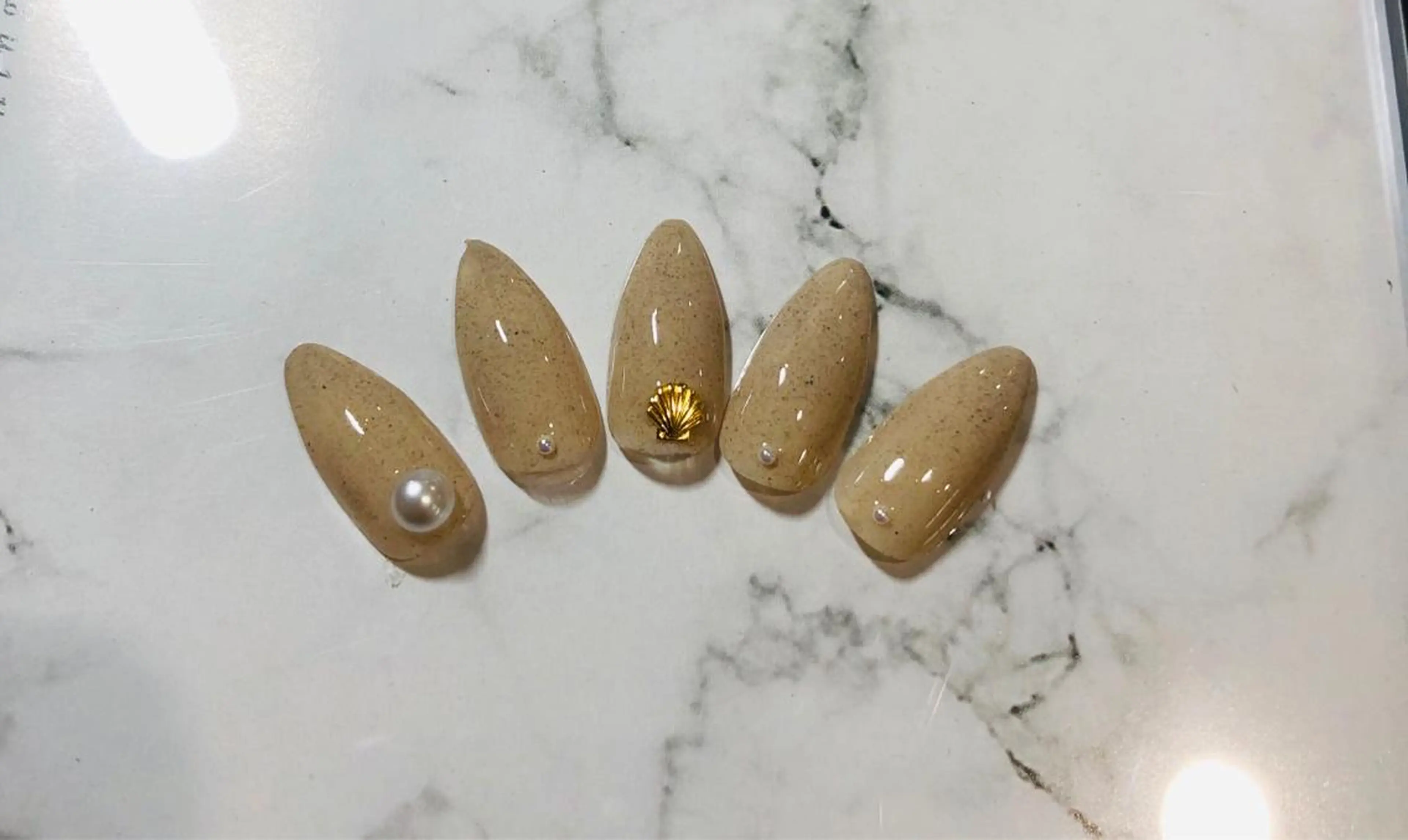 ネイル Ｈ3（エイチスリー）所属・H3 hitoのネイルデザイン