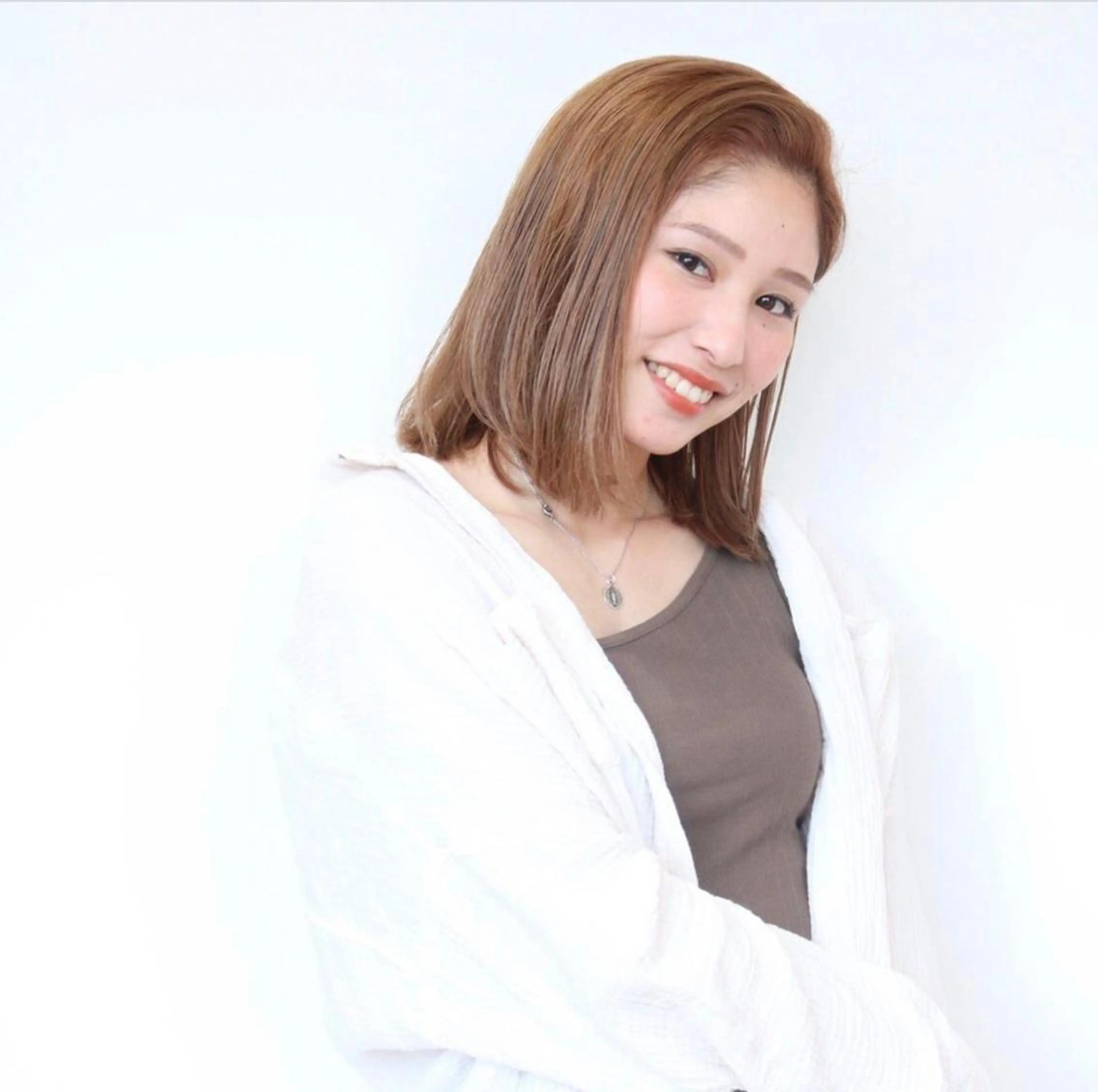 カラー glad hairのヘアスタイル