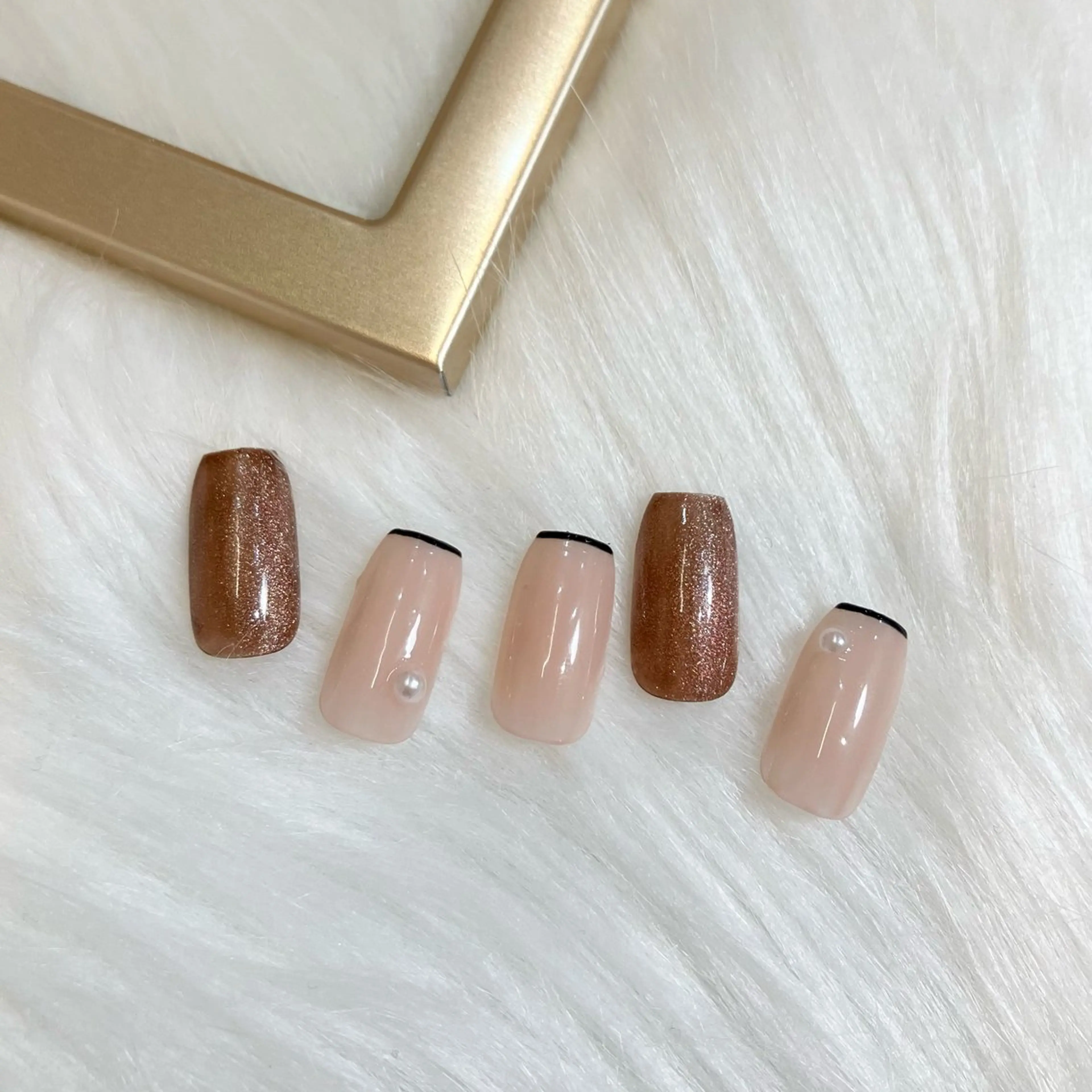 ネイル フレンチネイル マグネットネイル シンプルネイル SALON nawaのネイルデザイン