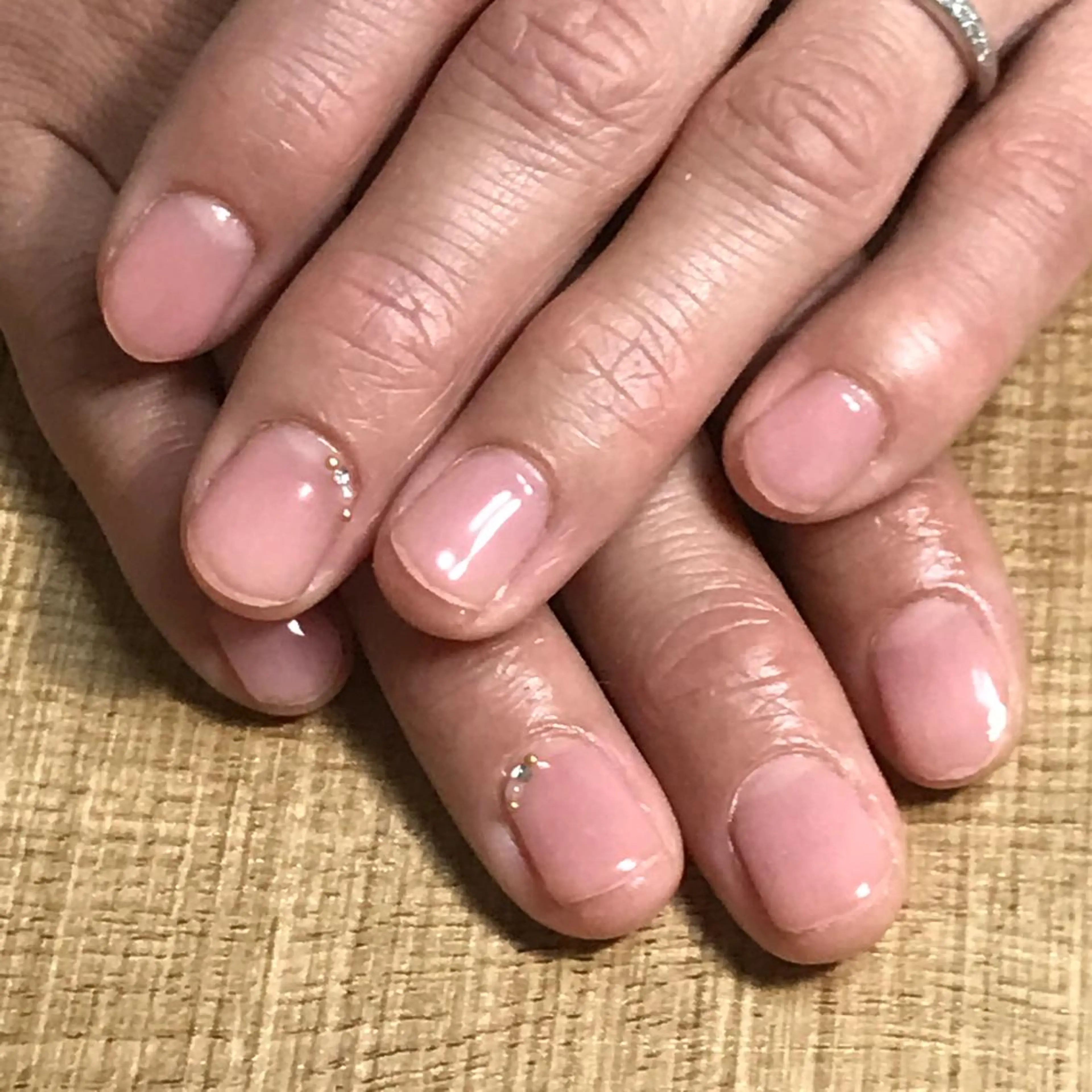 ネイル オフィスネイル シンプルネイル 安藤 Charlotteのネイルデザイン