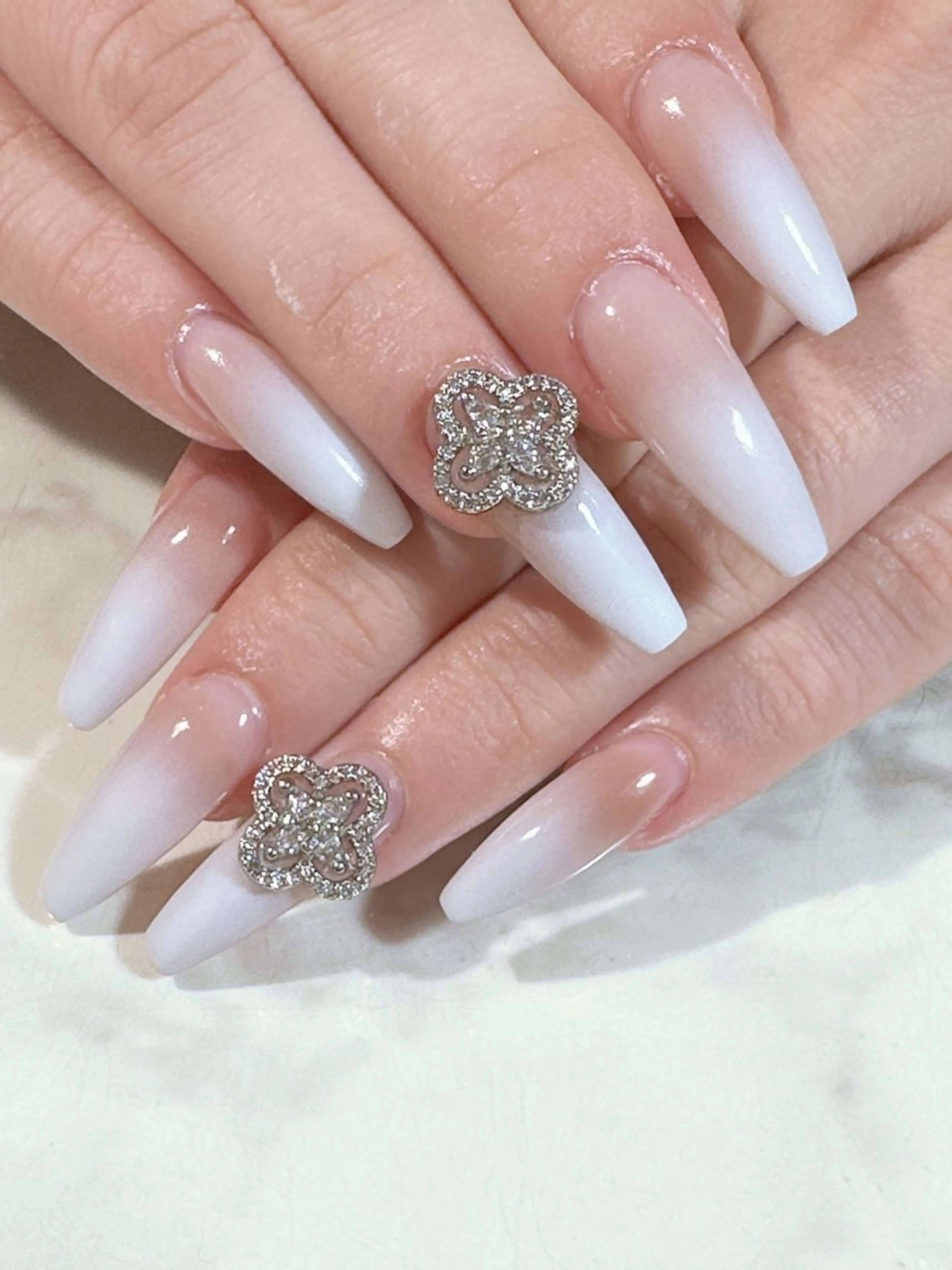 ネイル ハンドネイル 三浦 藍のネイルデザイン