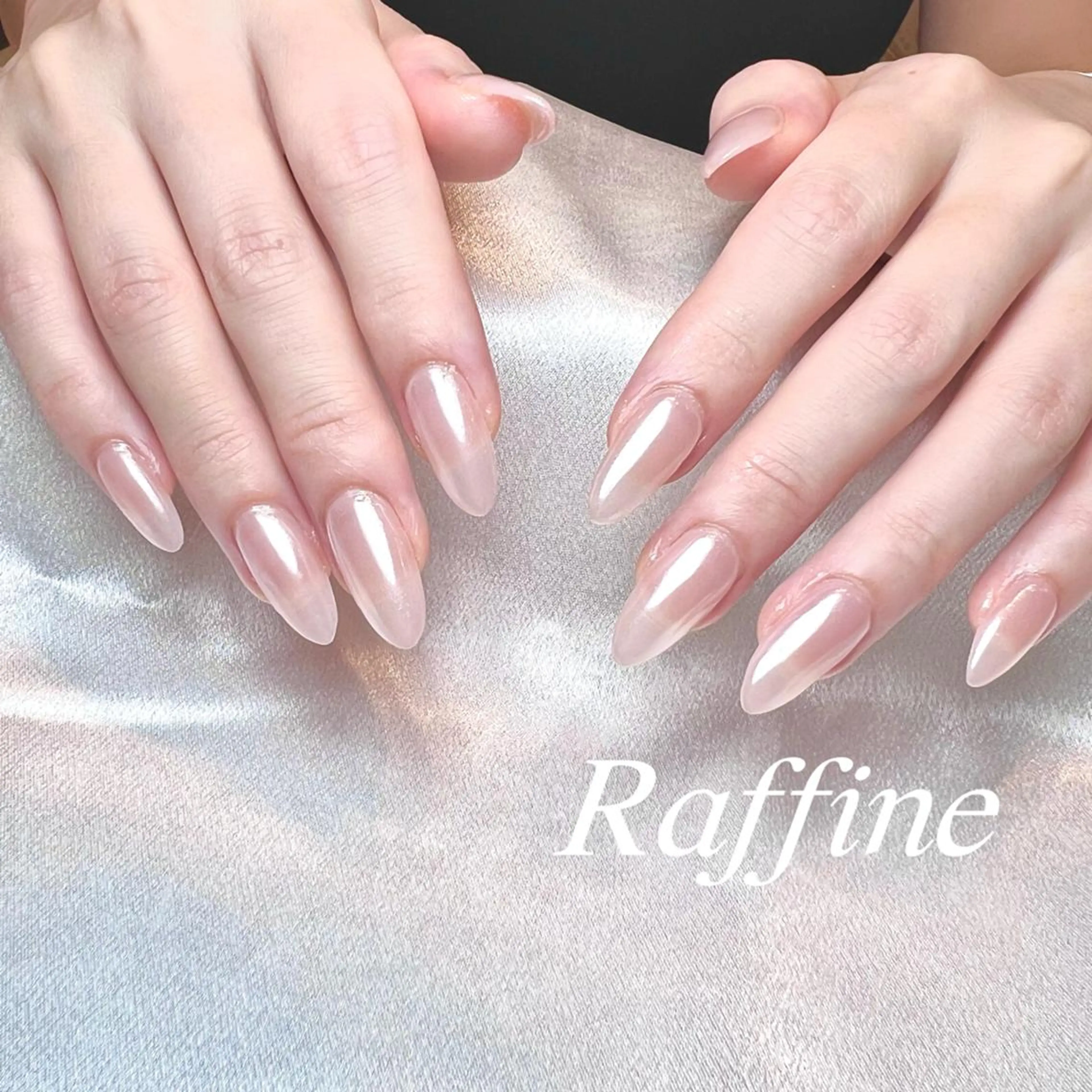 ネイル ハンドネイル RAFFINE haru🦋🩵のネイルデザイン